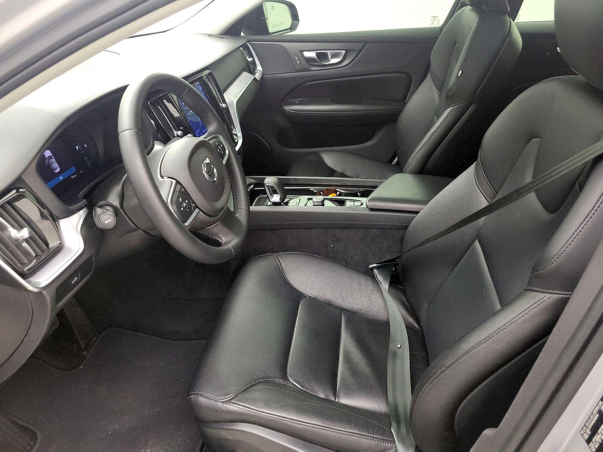 Thumbnail: 2023 Volvo S60 - 11