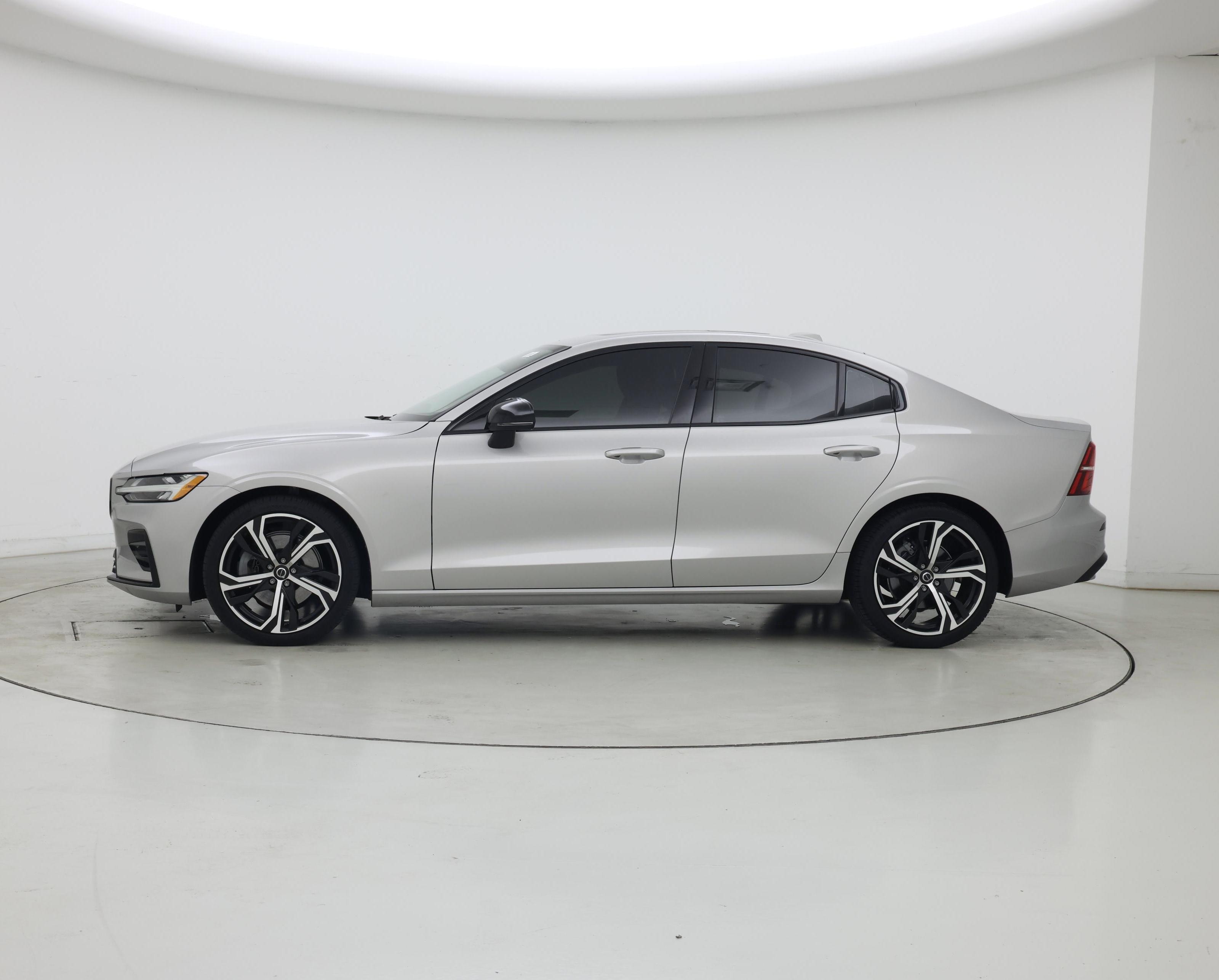 Thumbnail: 2023 Volvo S60 - 3