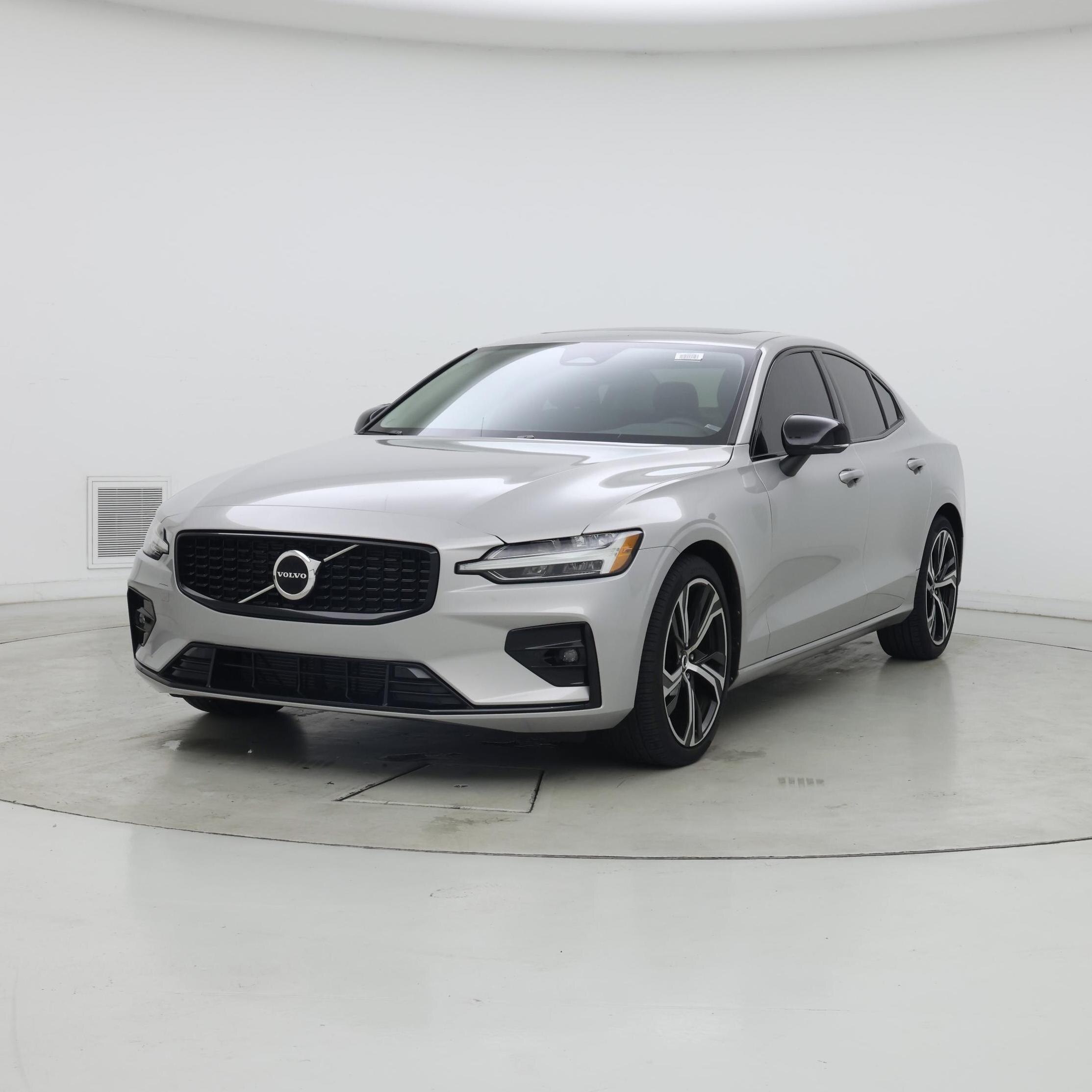 Thumbnail: 2023 Volvo S60 - 4