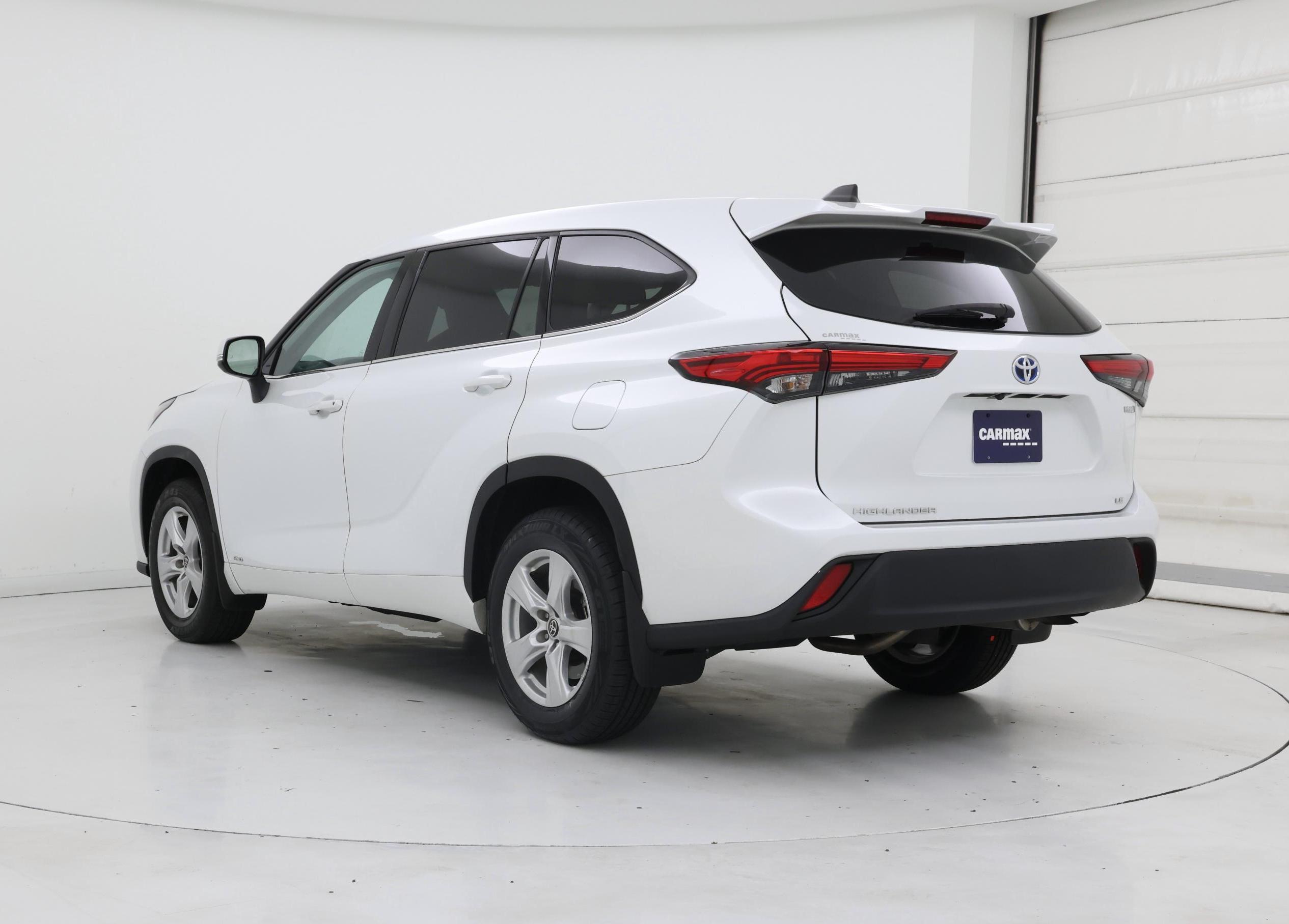 Thumbnail: 2022 Toyota Highlander - 2