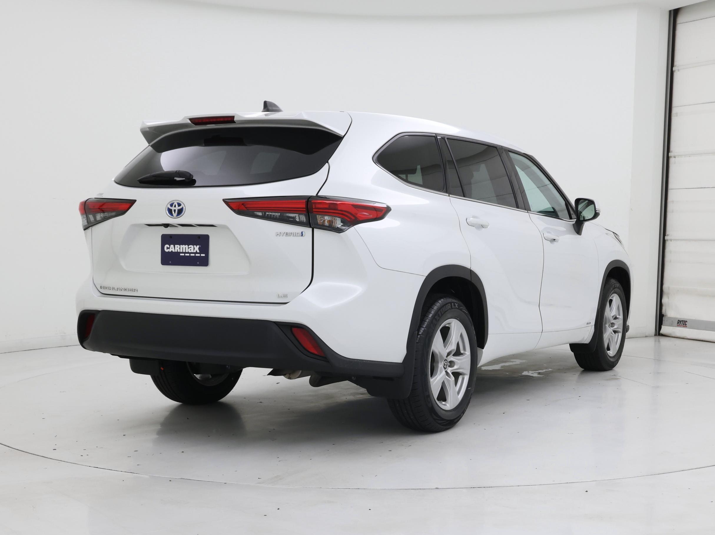 Thumbnail: 2022 Toyota Highlander - 8