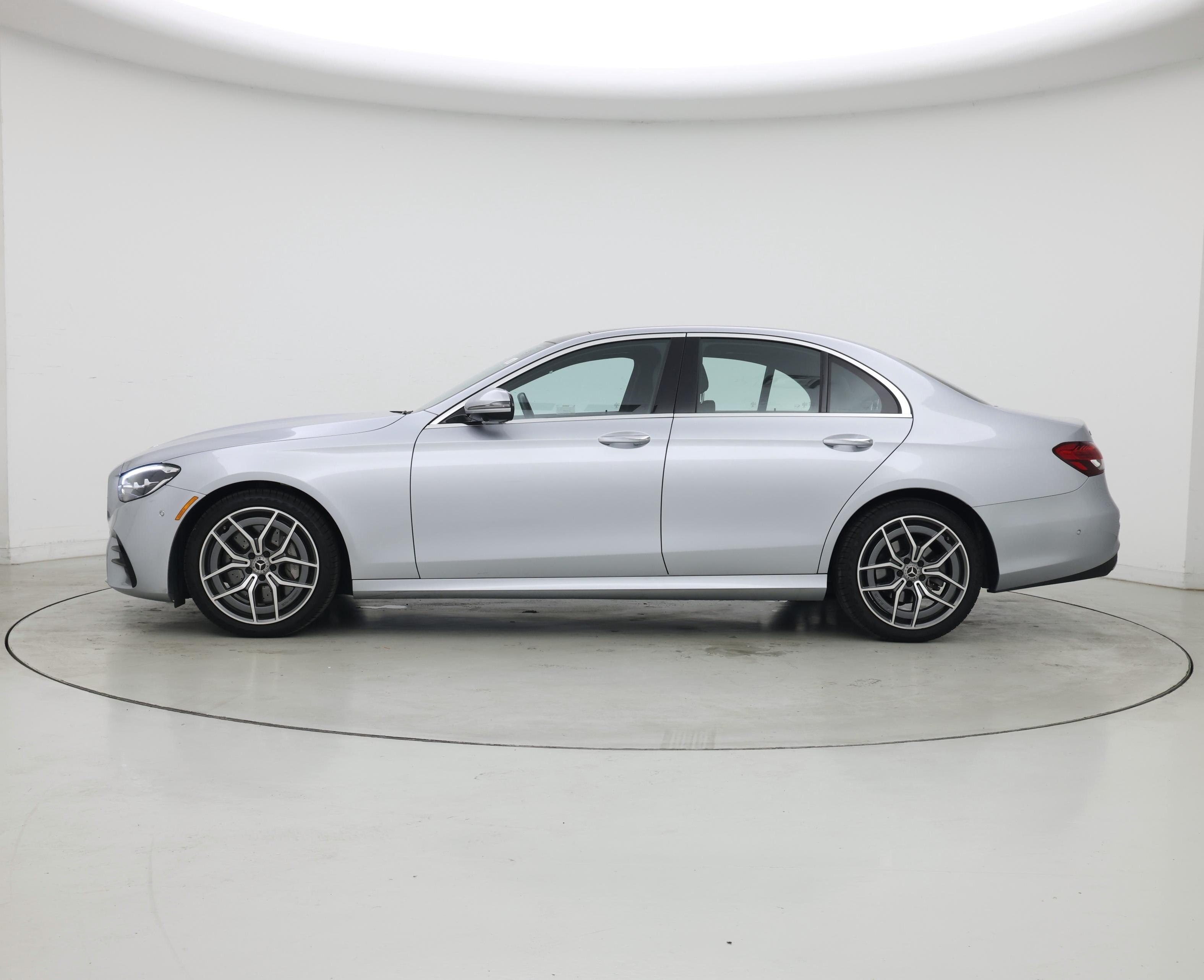 Thumbnail: 2021 Mercedes-Benz E-Class - 3