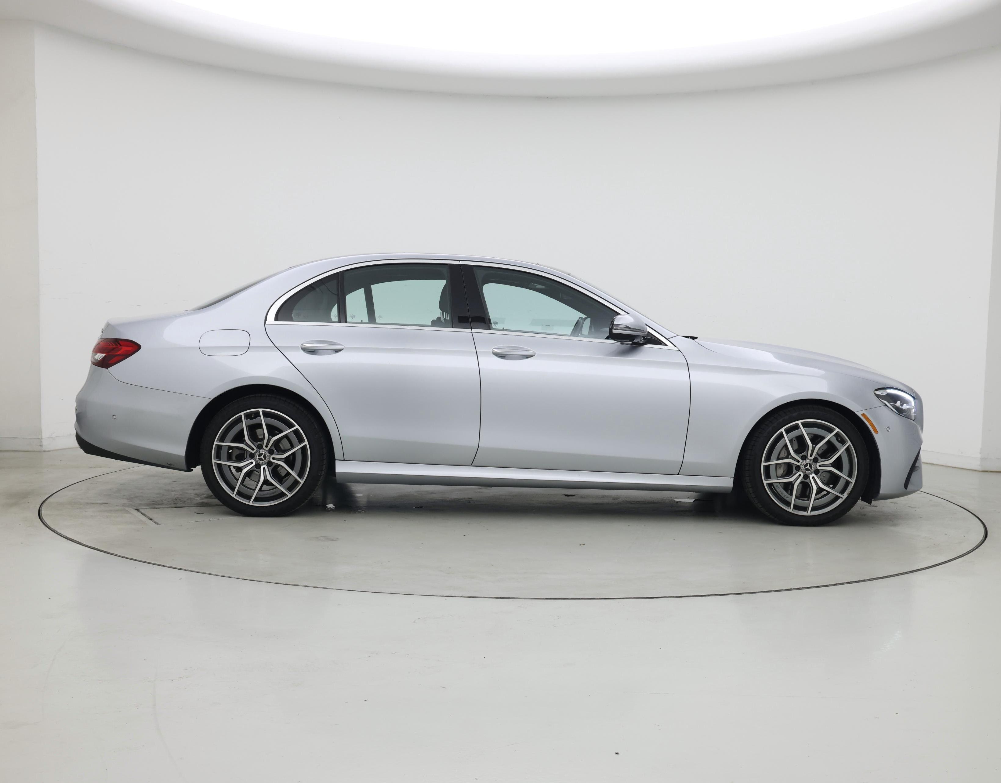 Thumbnail: 2021 Mercedes-Benz E-Class - 7