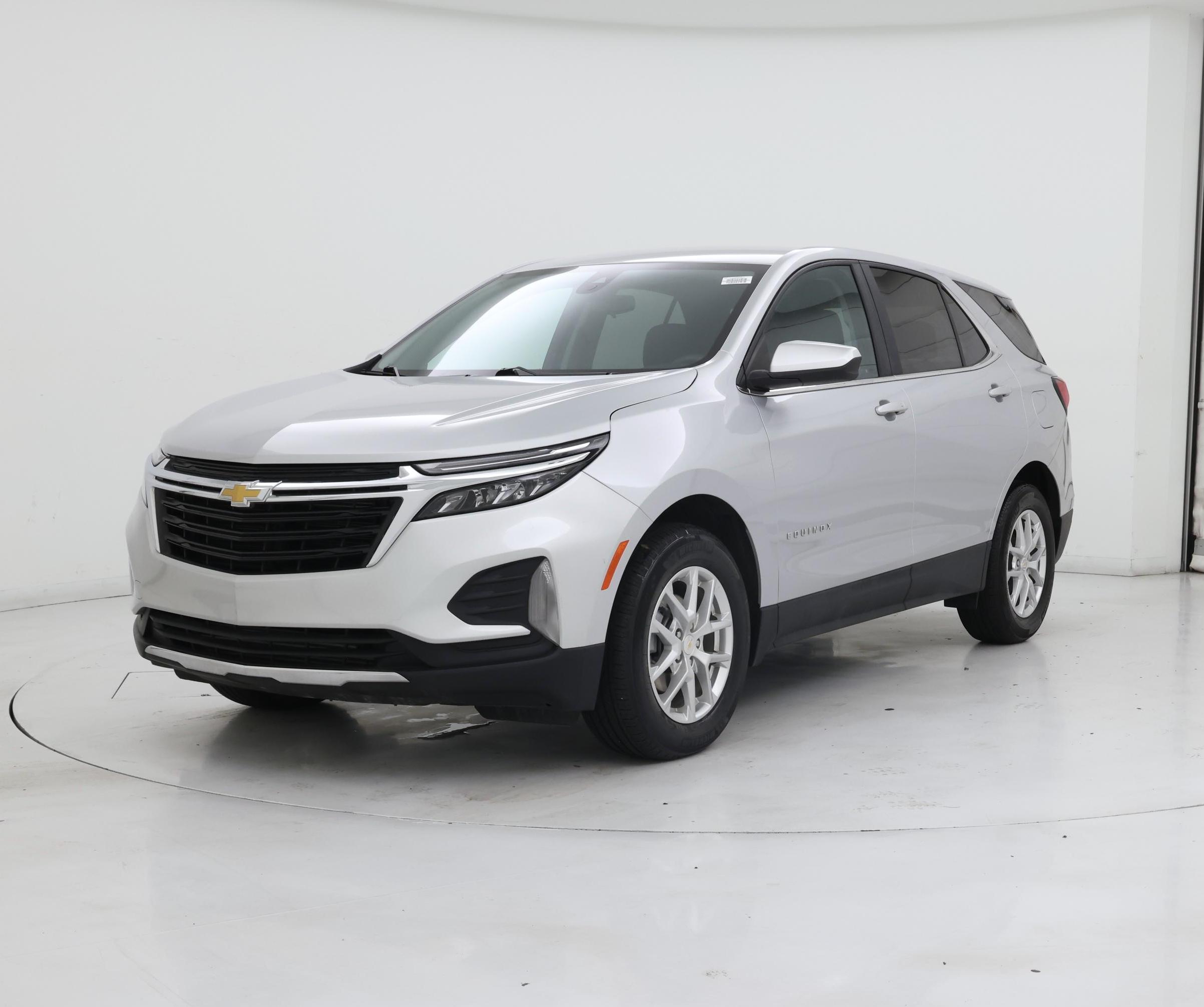 Thumbnail: 2022 Chevrolet Equinox - 4