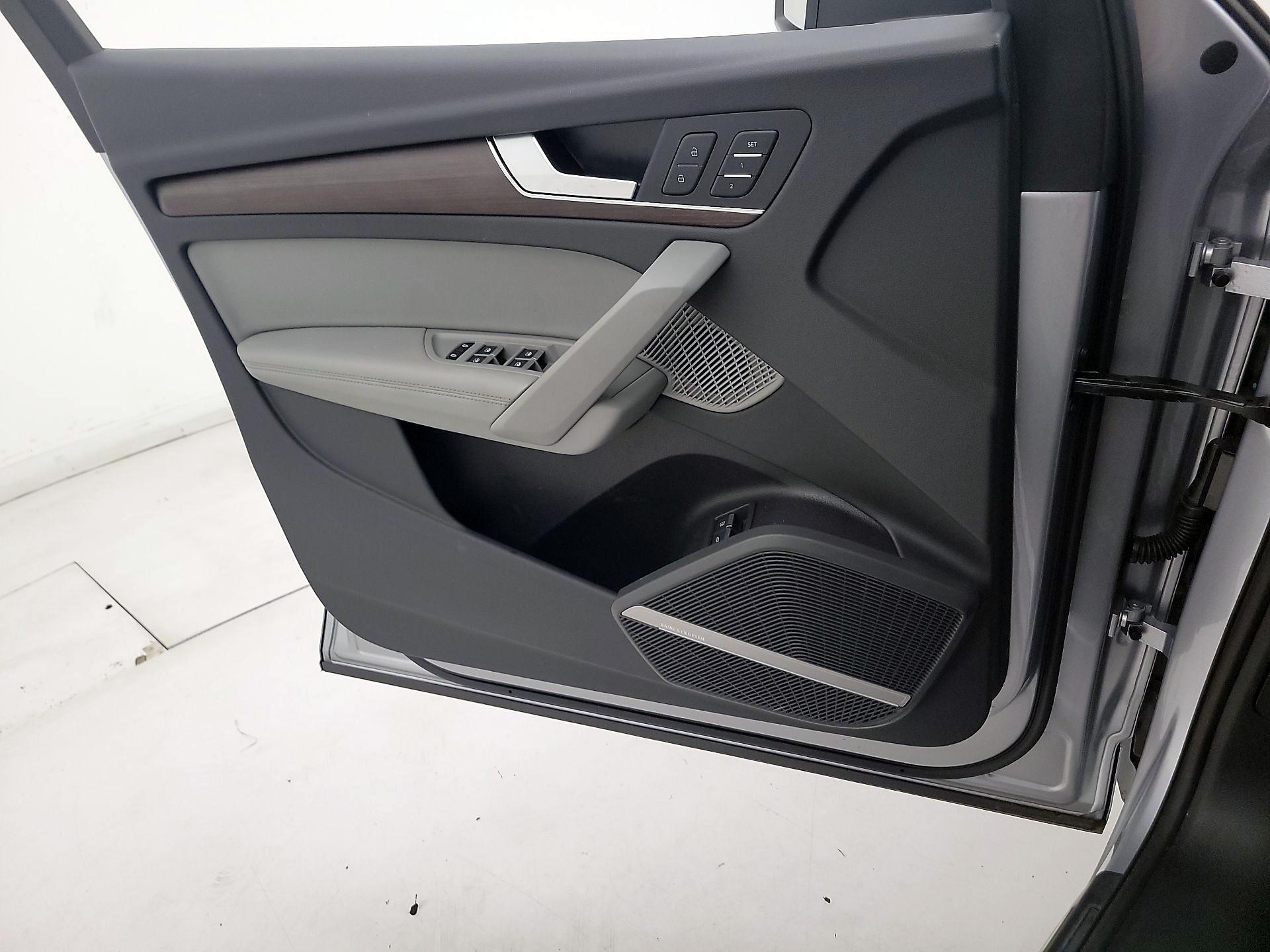 Thumbnail: 2023 Audi Q5 - 12