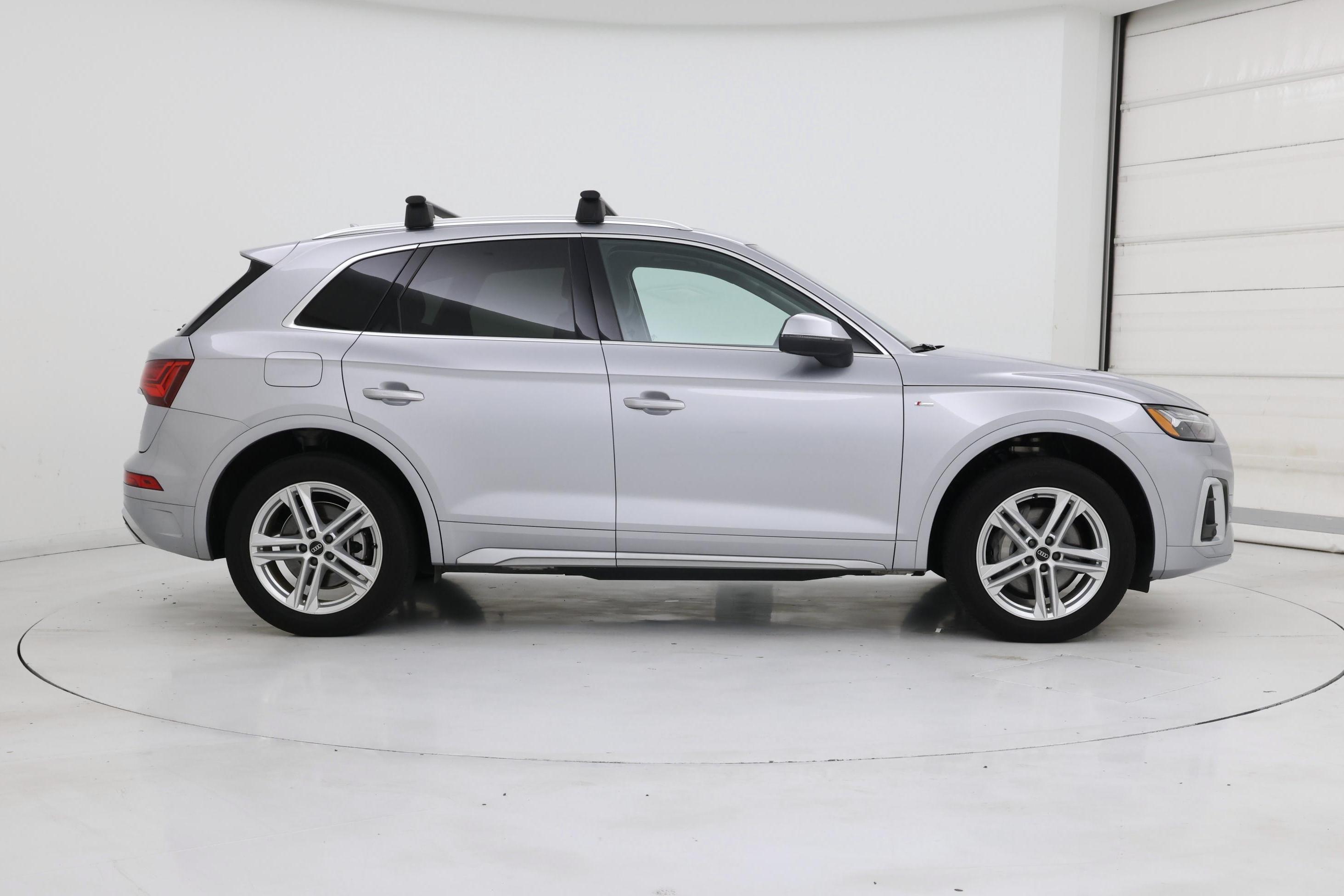Thumbnail: 2023 Audi Q5 - 7