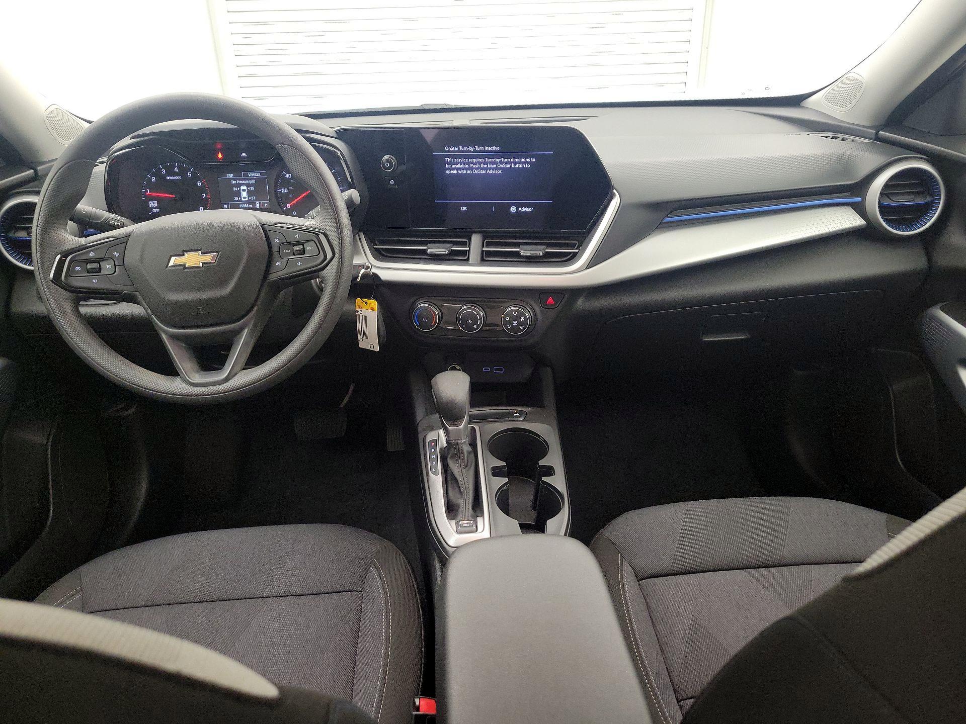Thumbnail: 2024 Chevrolet Trax - 9