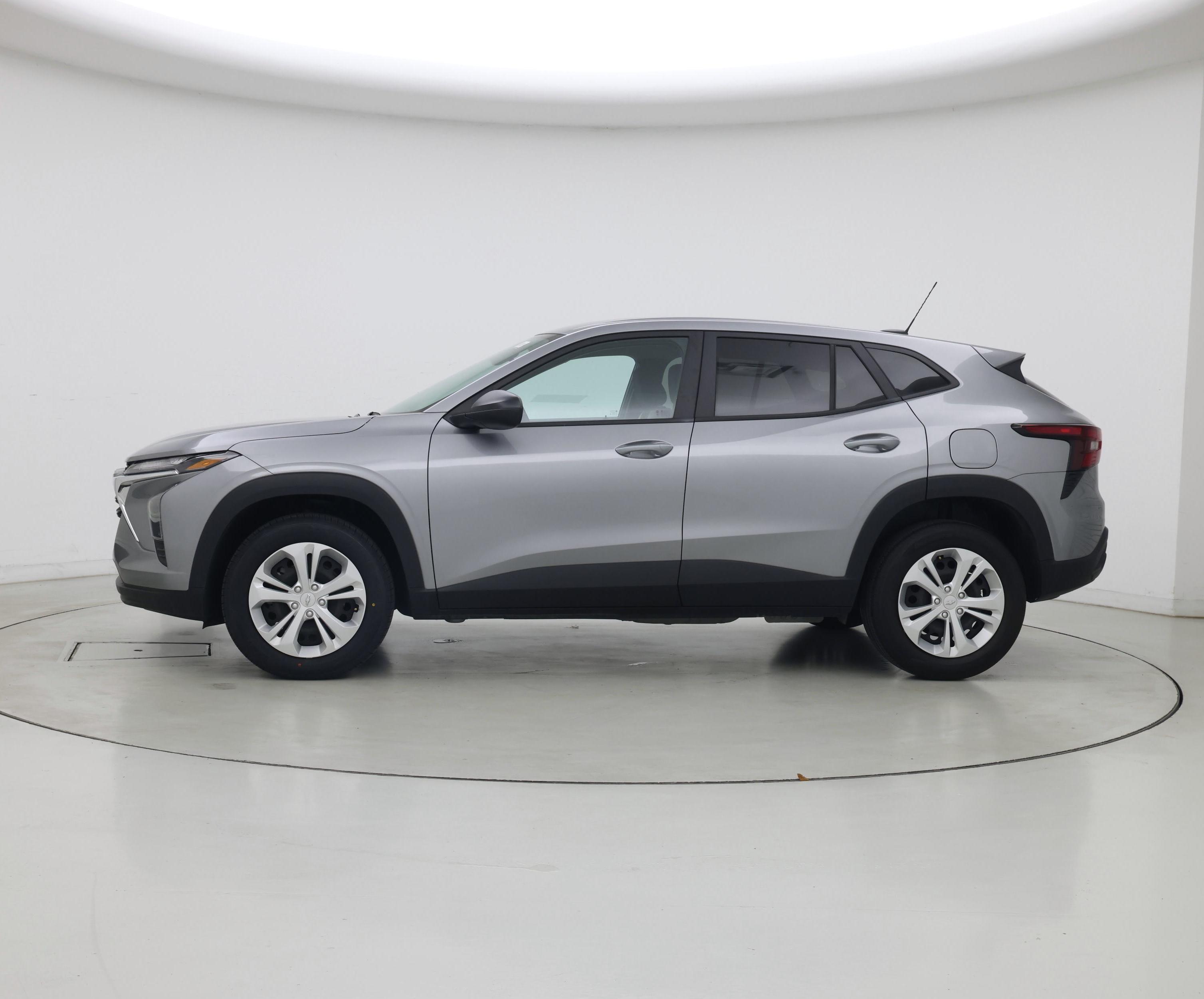 Thumbnail: 2024 Chevrolet Trax - 3