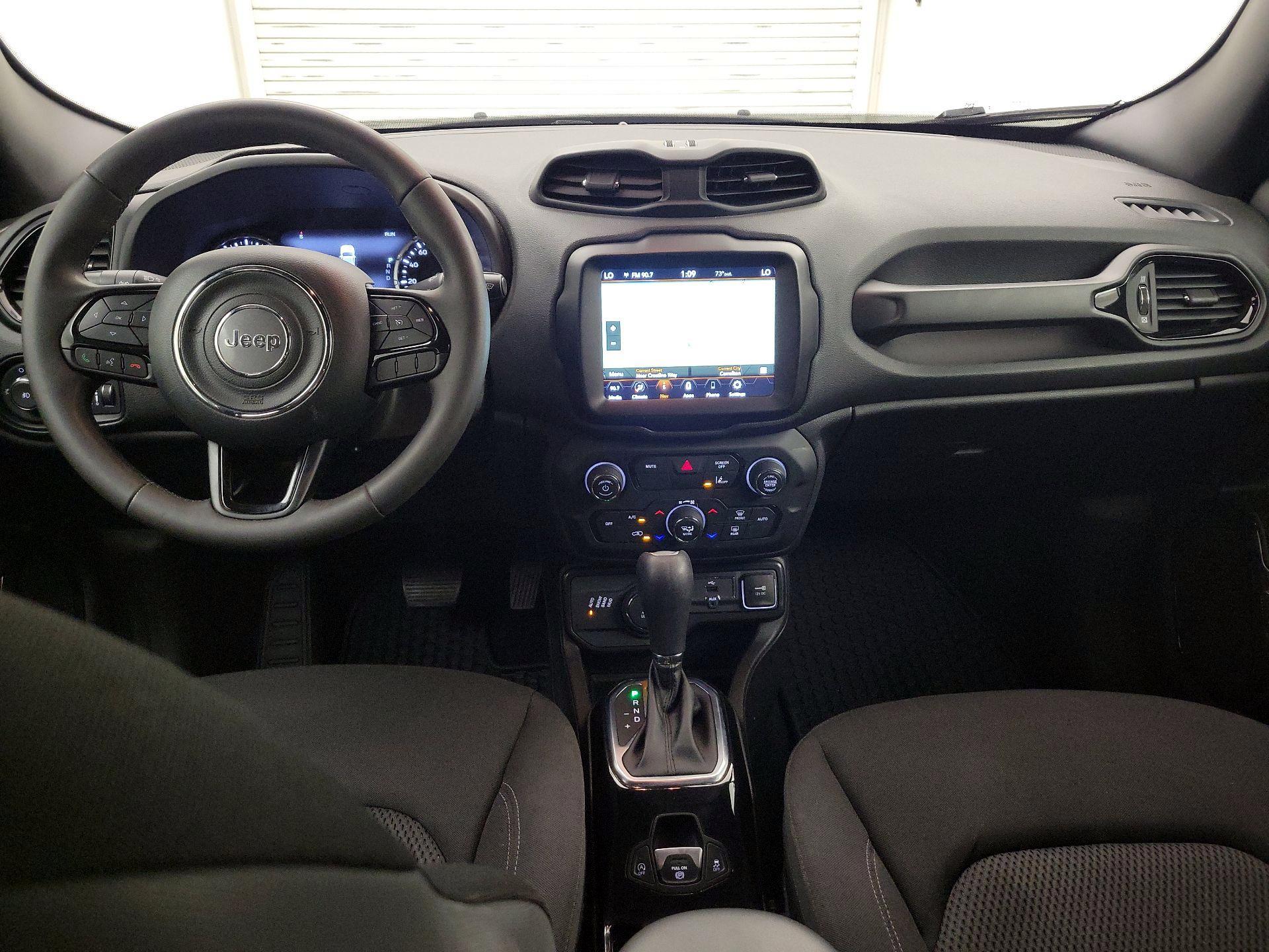 Thumbnail: 2022 Jeep Renegade - 9