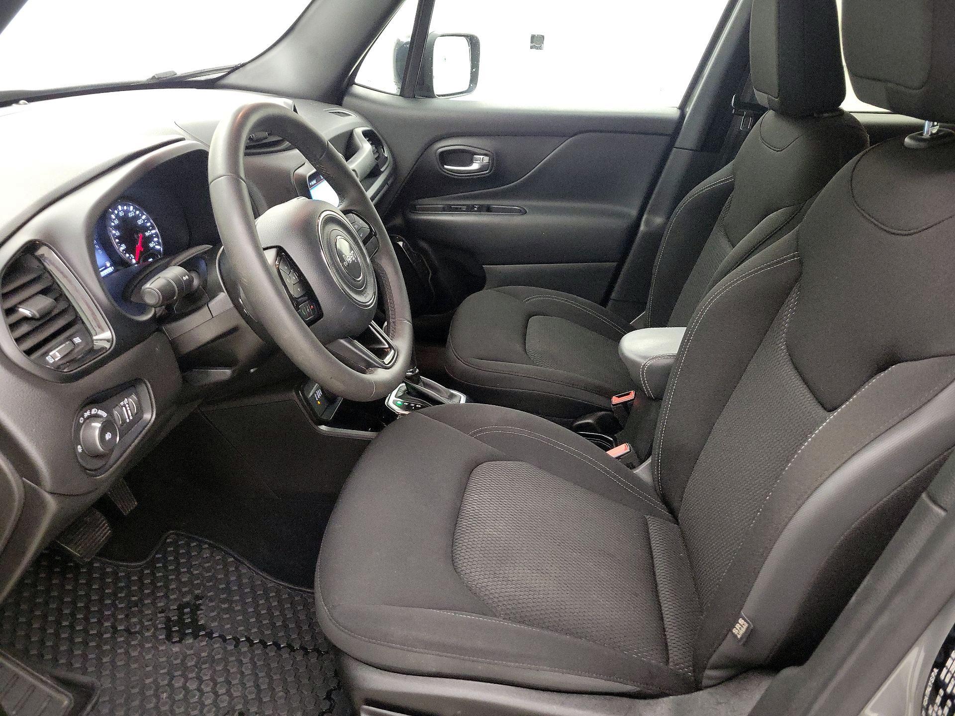 Thumbnail: 2022 Jeep Renegade - 11