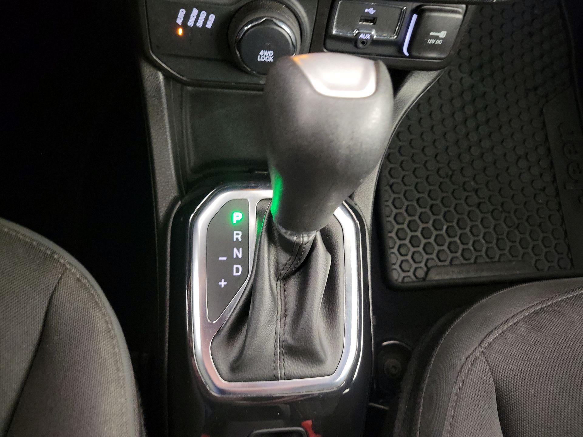 Thumbnail: 2022 Jeep Renegade - 18