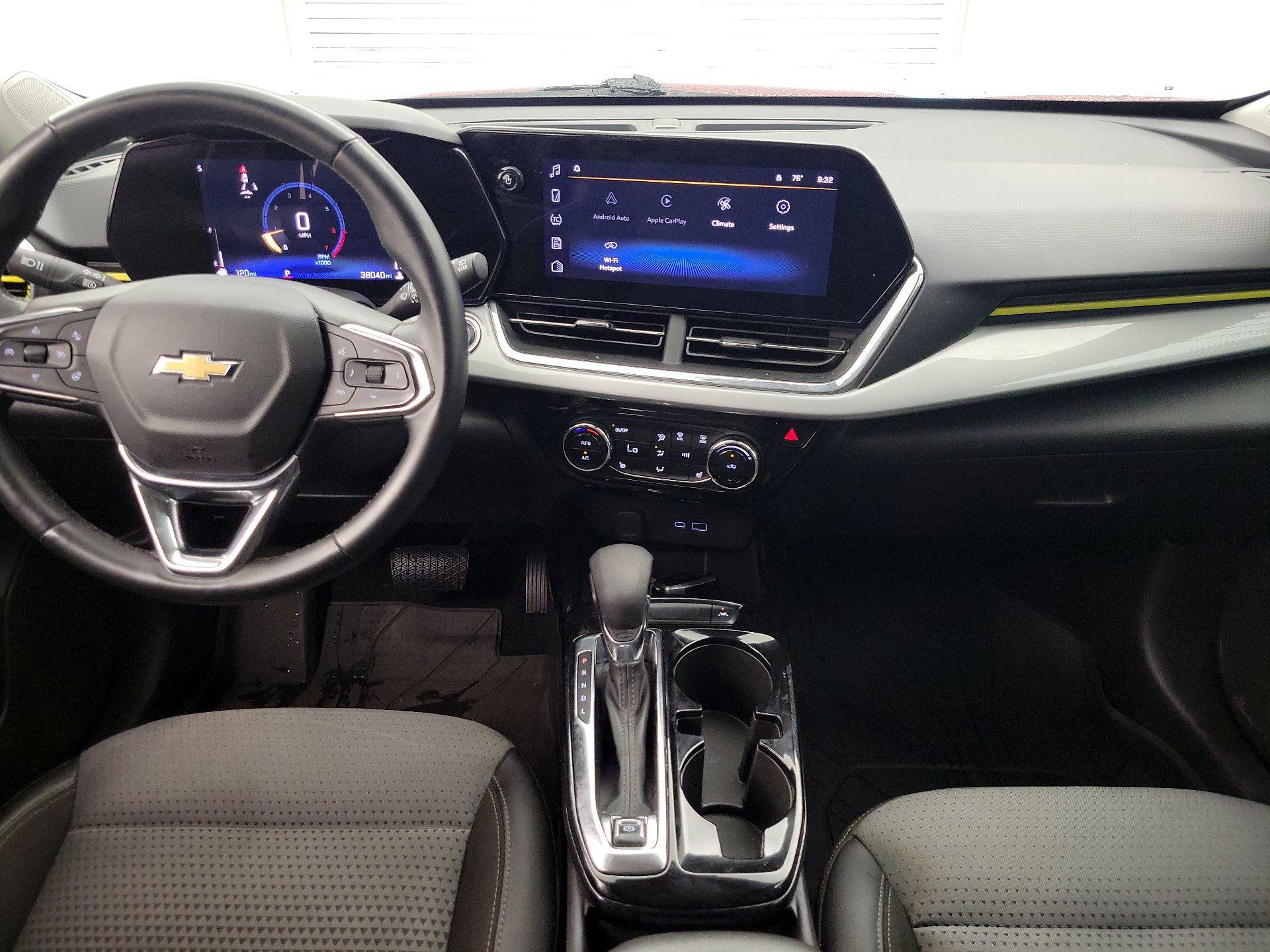 Thumbnail: 2025 Chevrolet Trax - 9