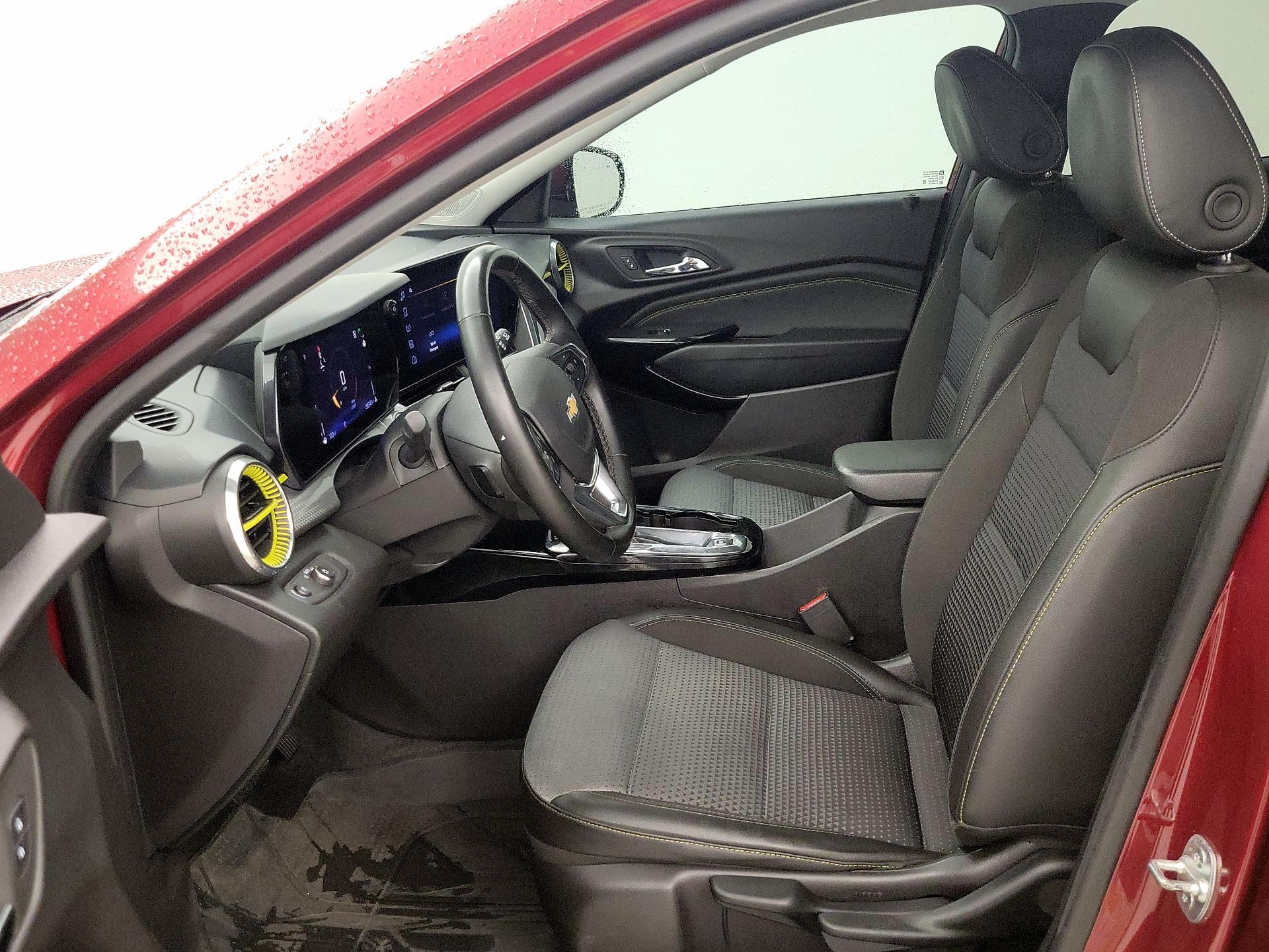 Thumbnail: 2025 Chevrolet Trax - 11