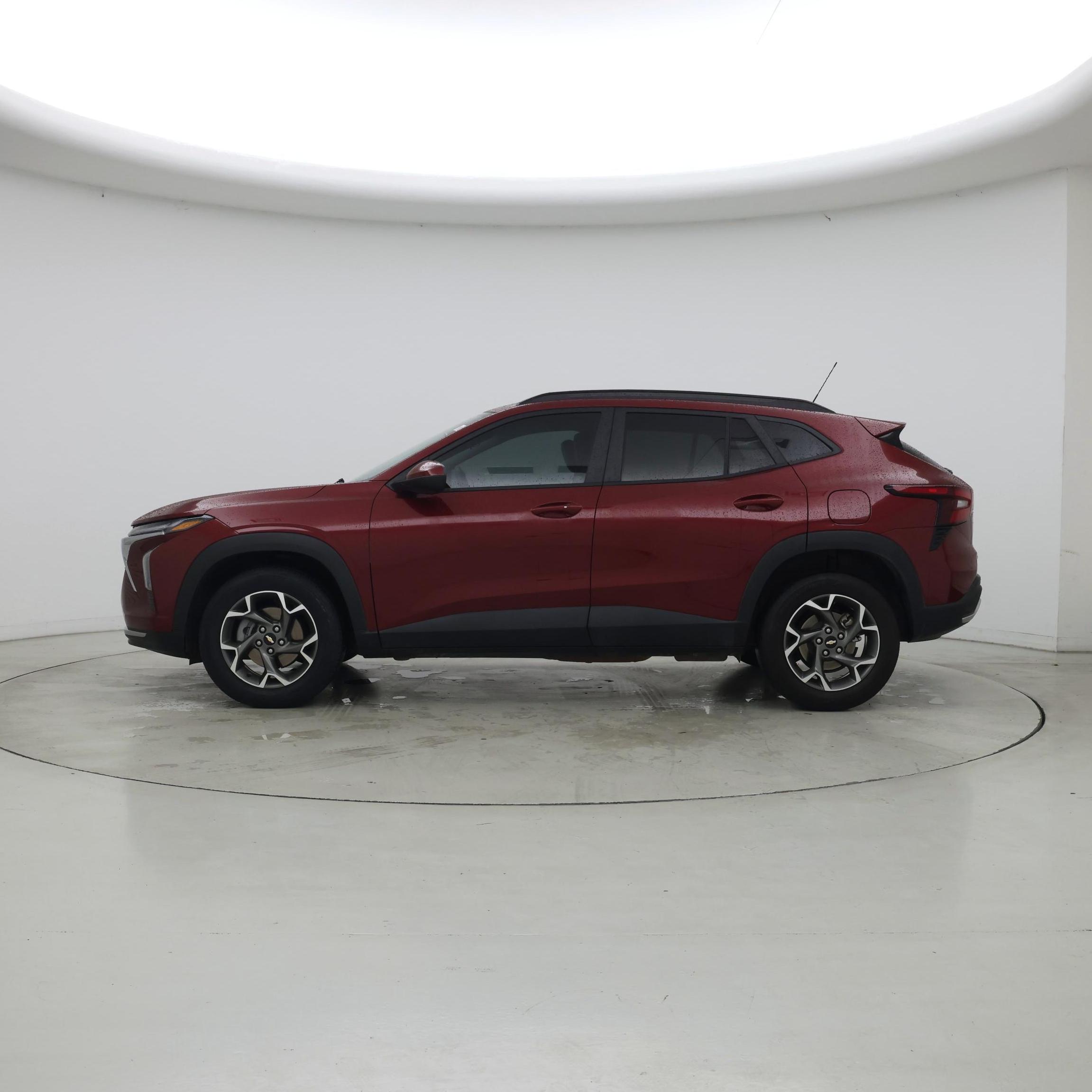 Thumbnail: 2025 Chevrolet Trax - 3