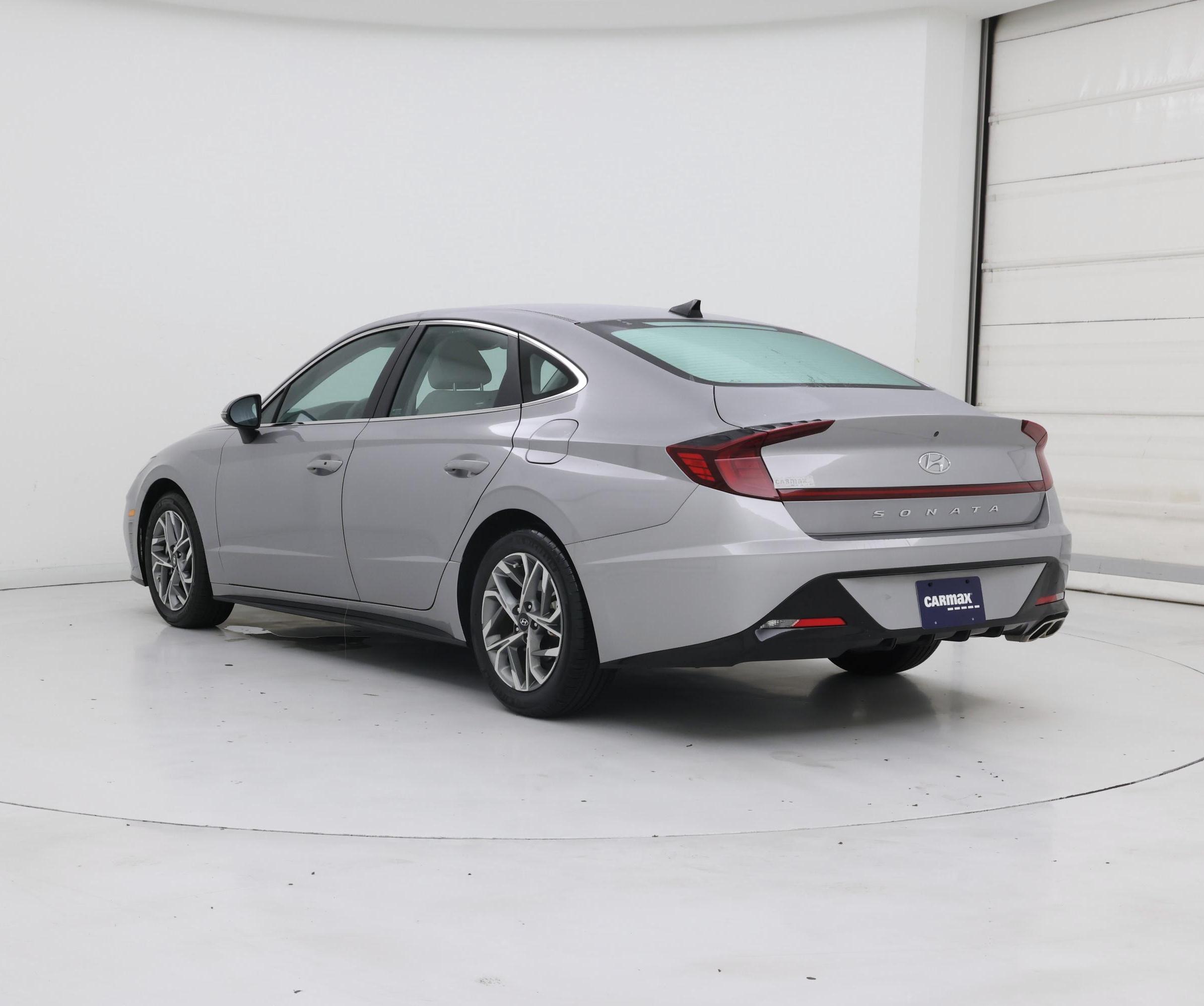 Thumbnail: 2023 Hyundai Sonata - 2
