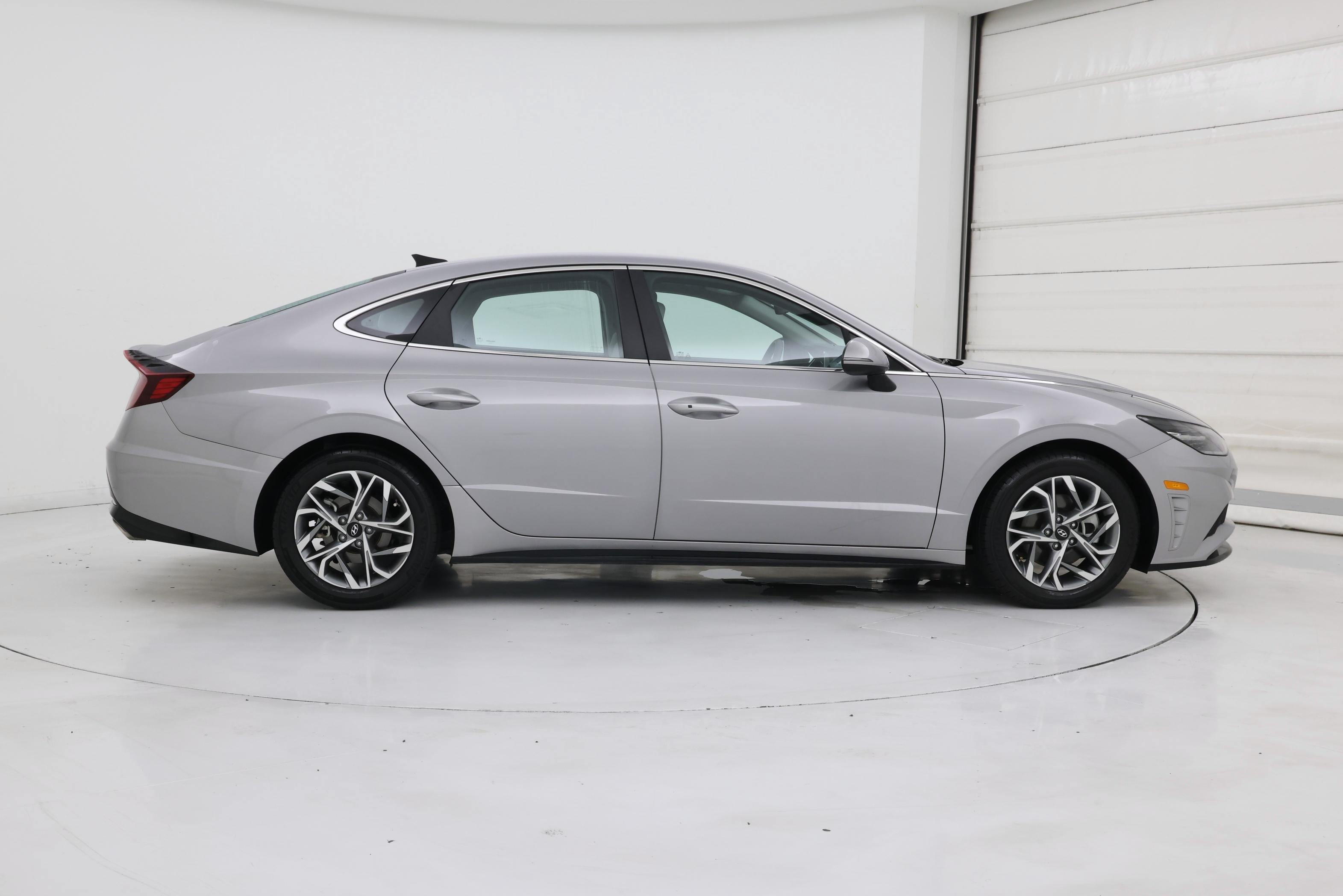 Thumbnail: 2023 Hyundai Sonata - 7
