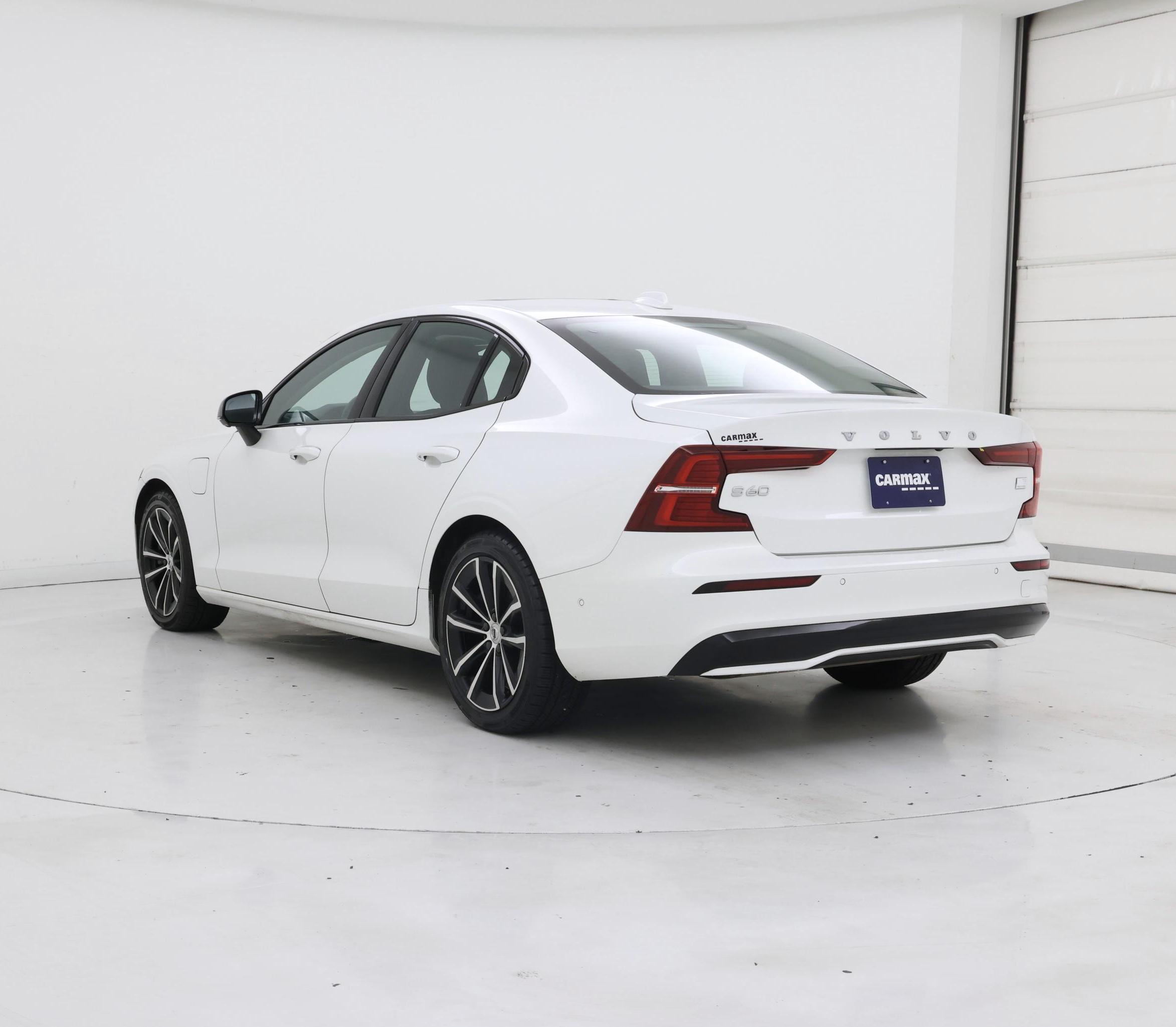 Thumbnail: 2023 Volvo S60 - 2