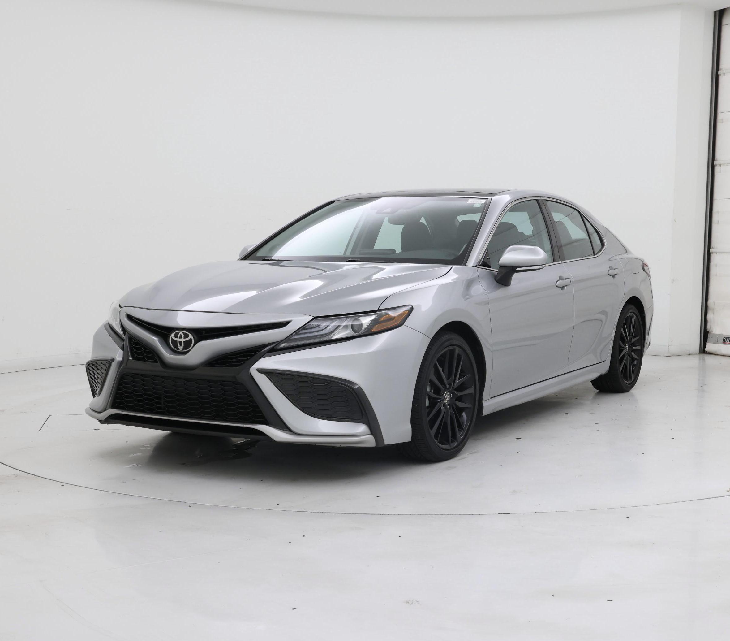Thumbnail: 2022 Toyota Camry - 4