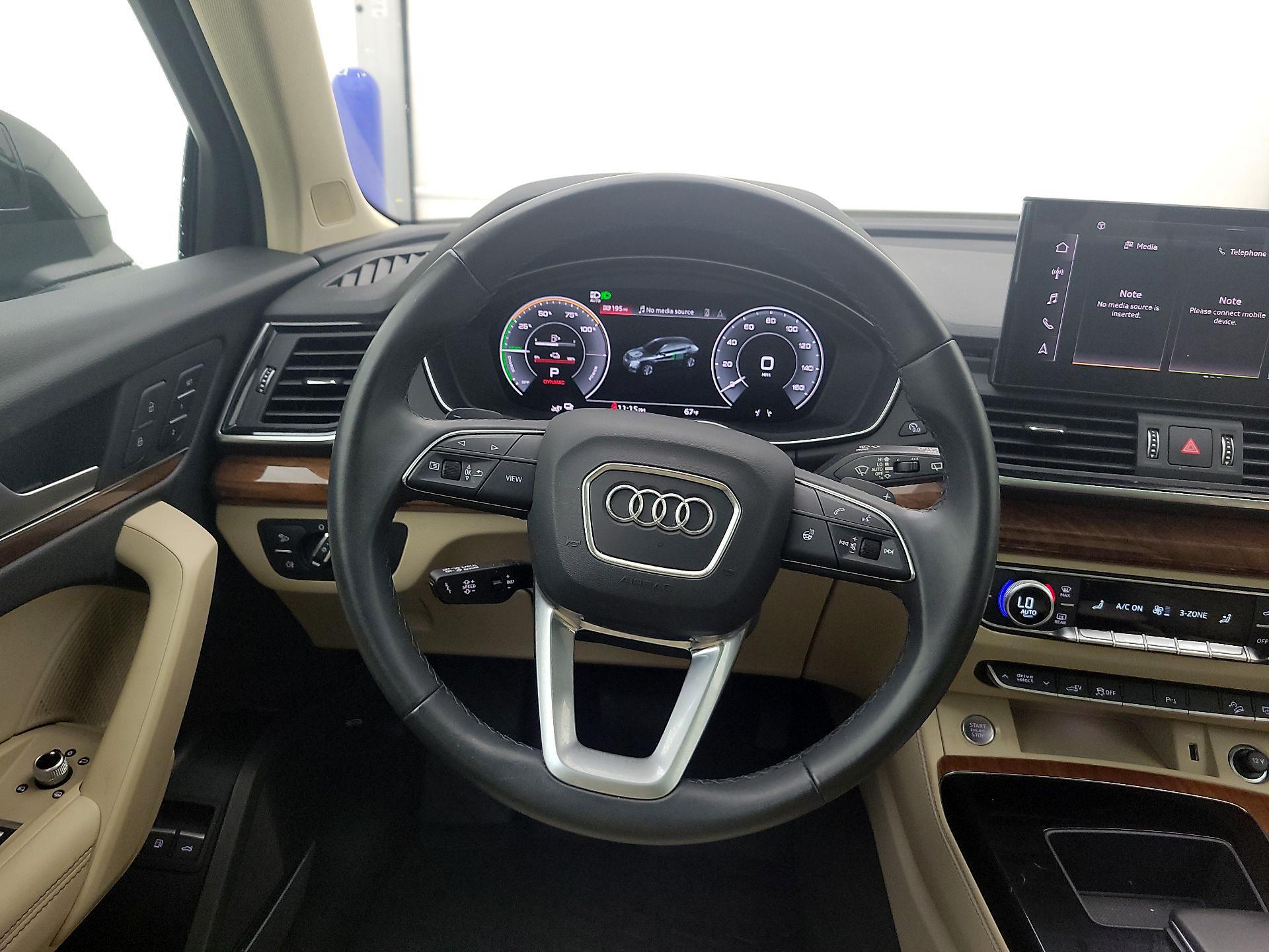 Thumbnail: 2023 Audi Q5 - 10