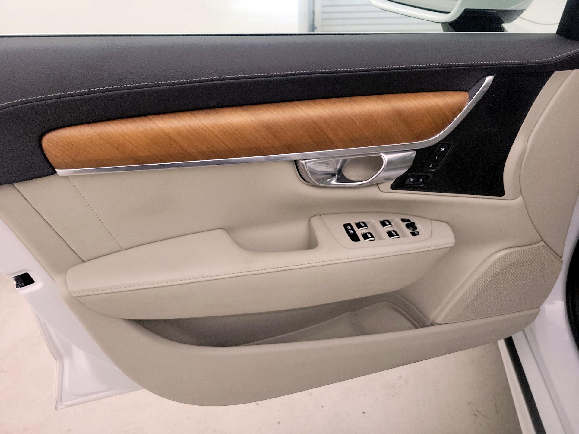 Thumbnail: 2020 Volvo S90 - 12