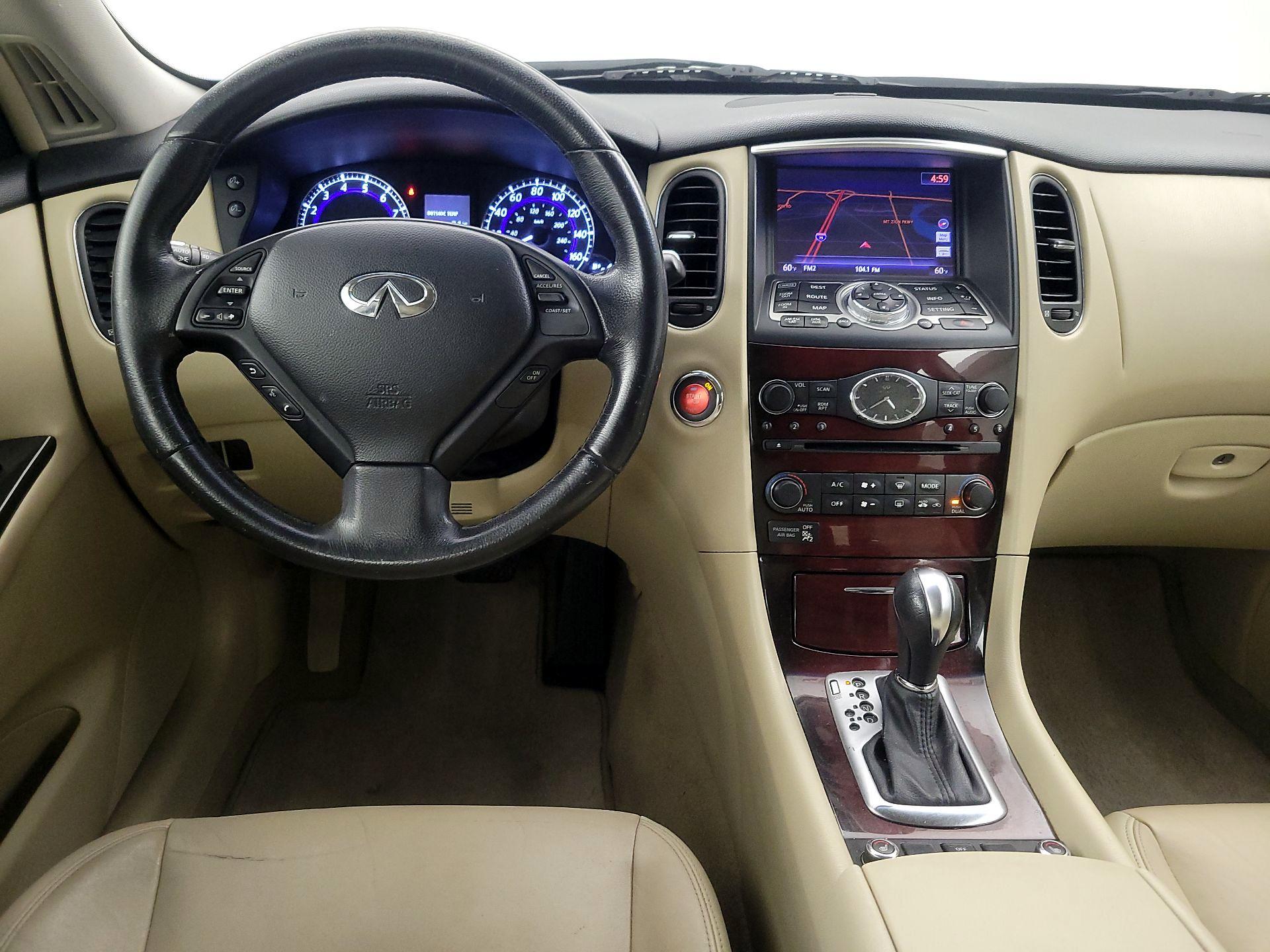Thumbnail: 2017 INFINITI QX50 - 10