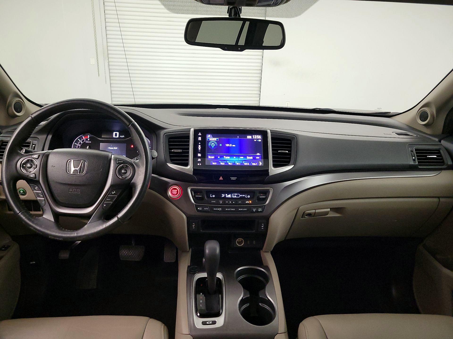 Thumbnail: 2018 Honda Pilot - 9