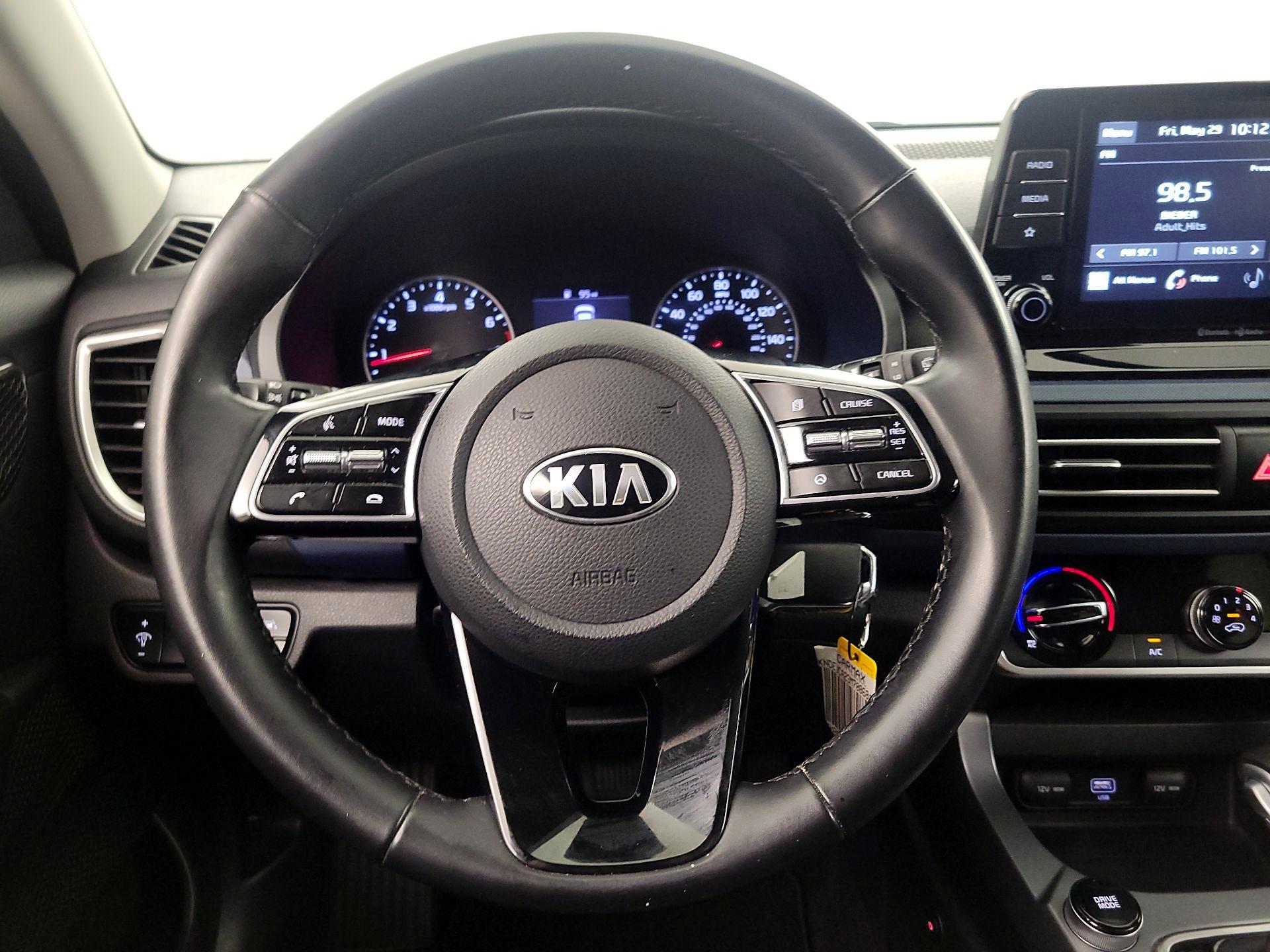 Thumbnail: 2021 Kia Seltos - 10