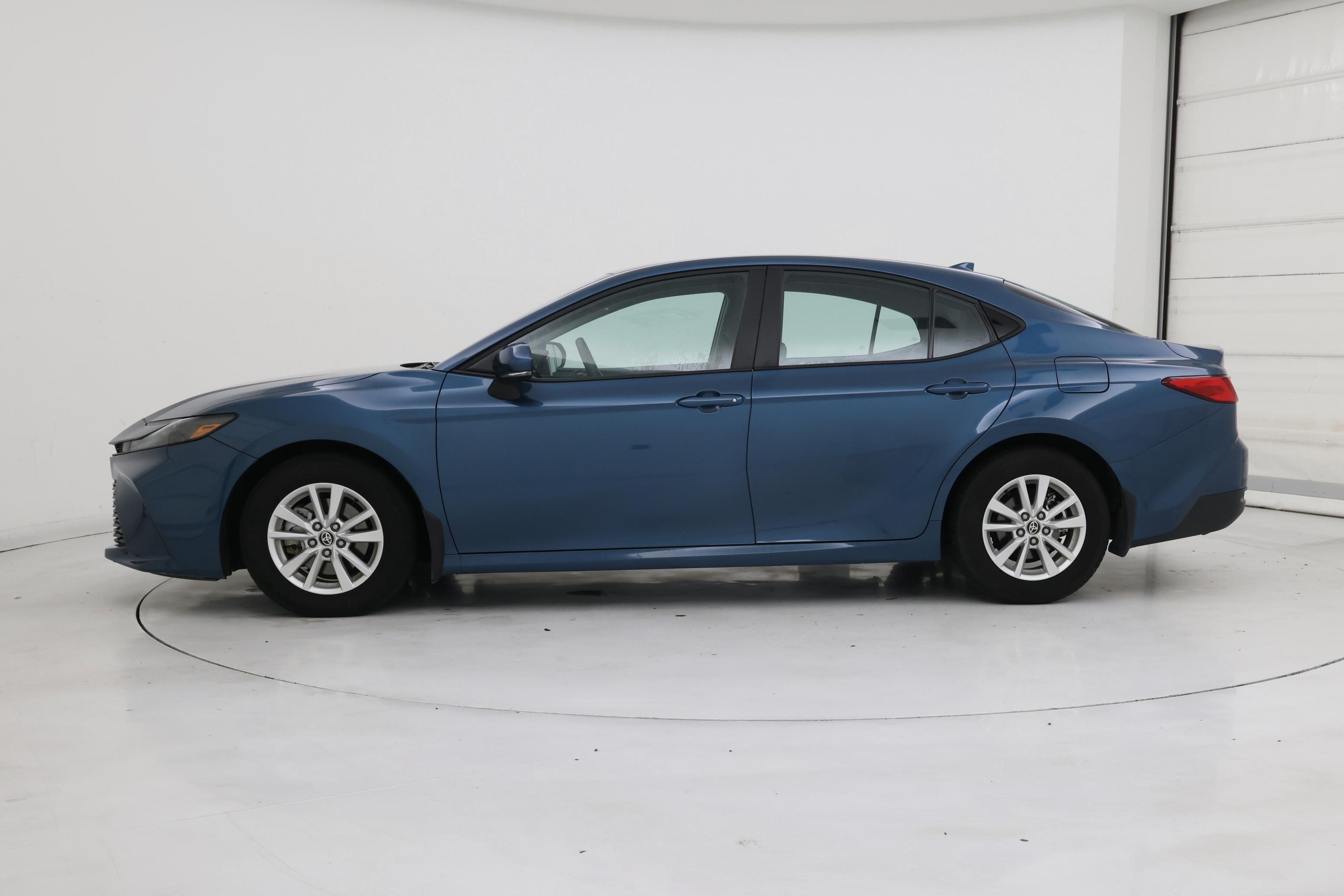 Thumbnail: 2025 Toyota Camry - 3