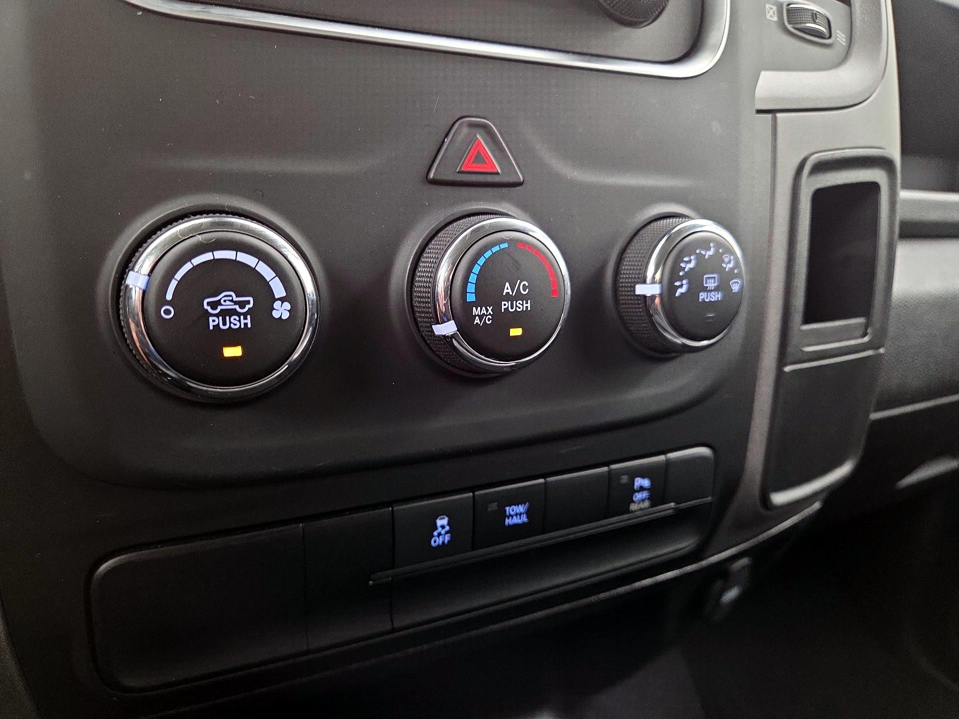 Thumbnail: 2023 RAM 1500 Classic - 16