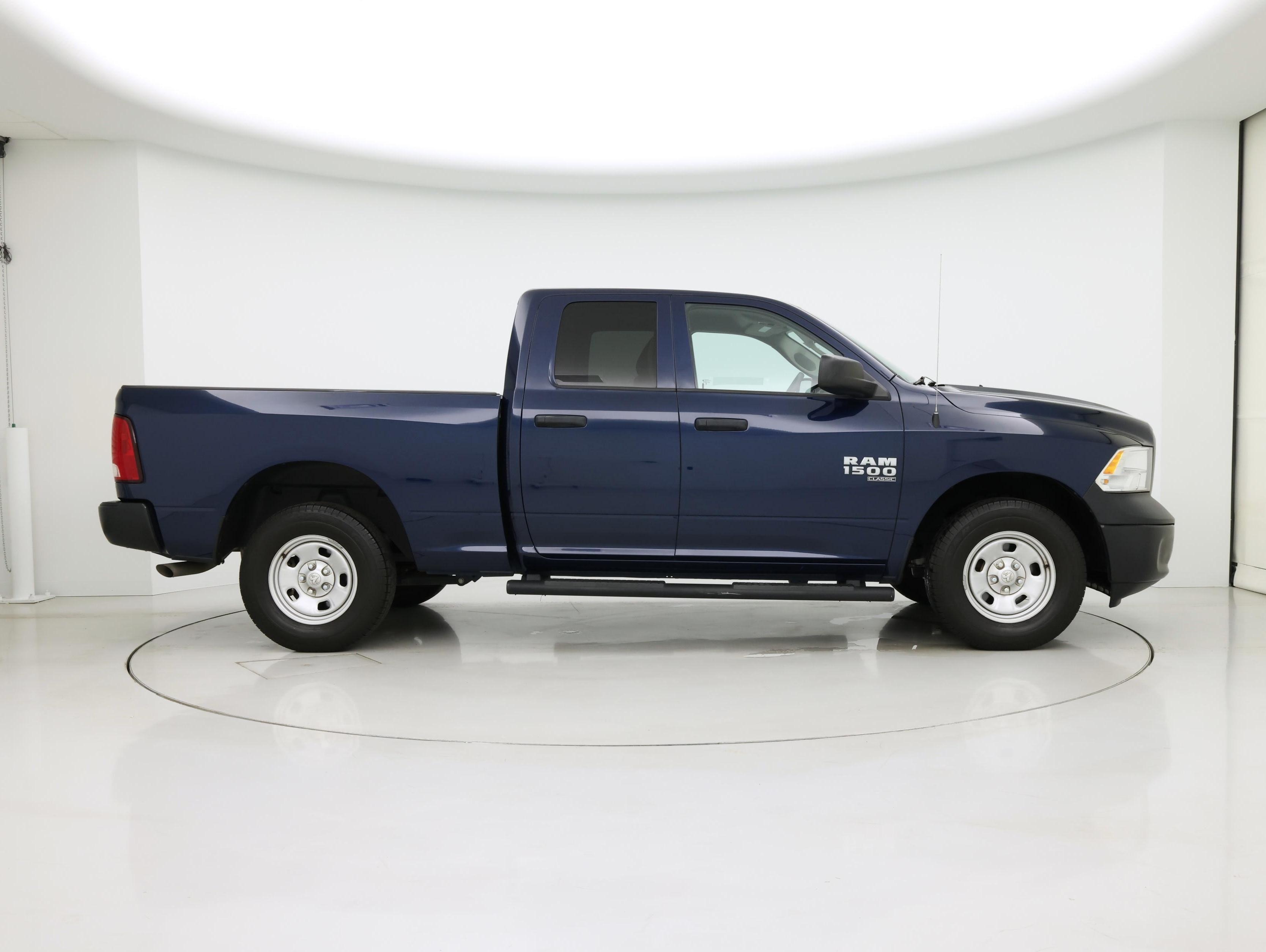 Thumbnail: 2023 RAM 1500 Classic - 7