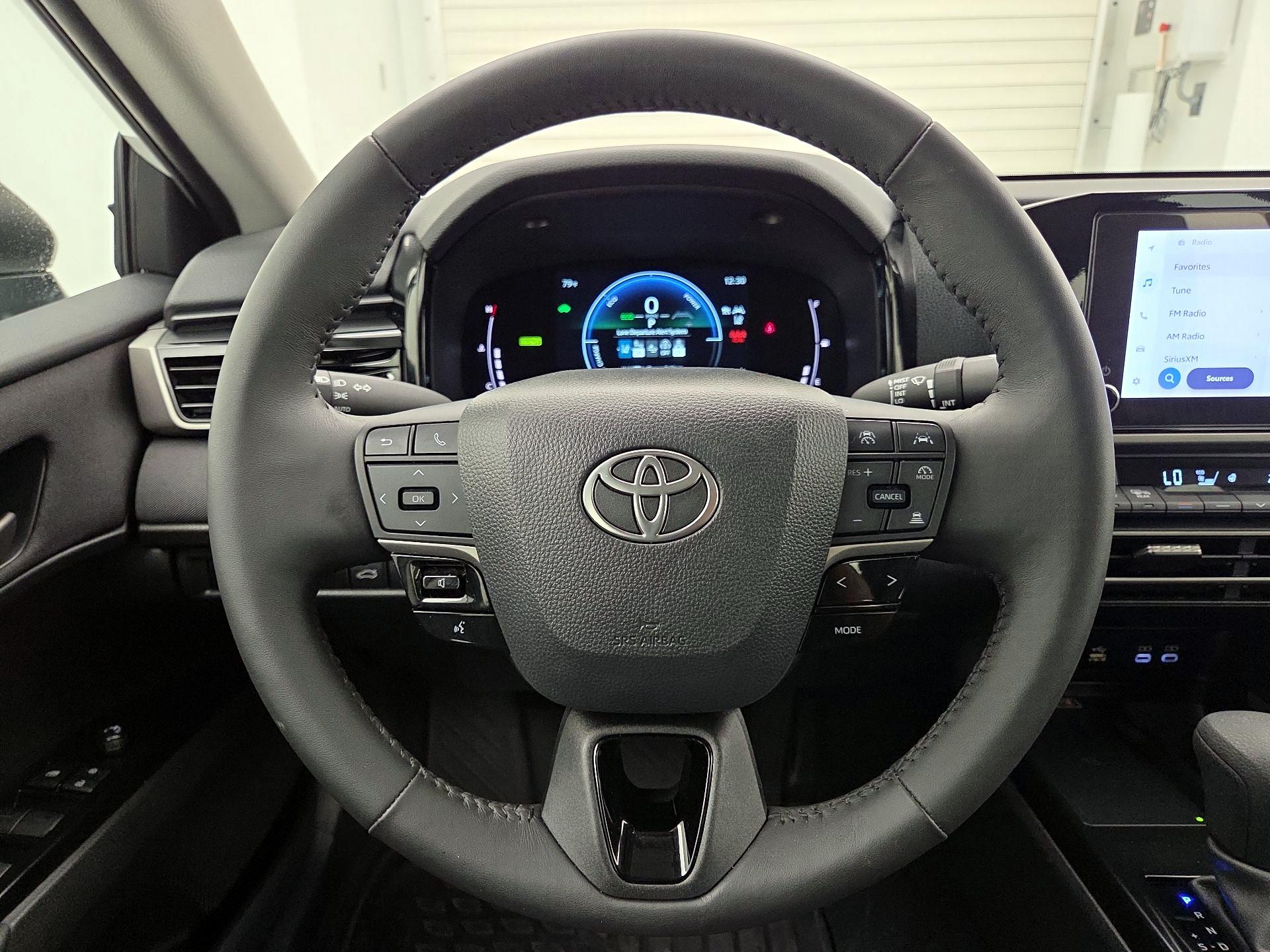 Thumbnail: 2025 Toyota Camry - 10
