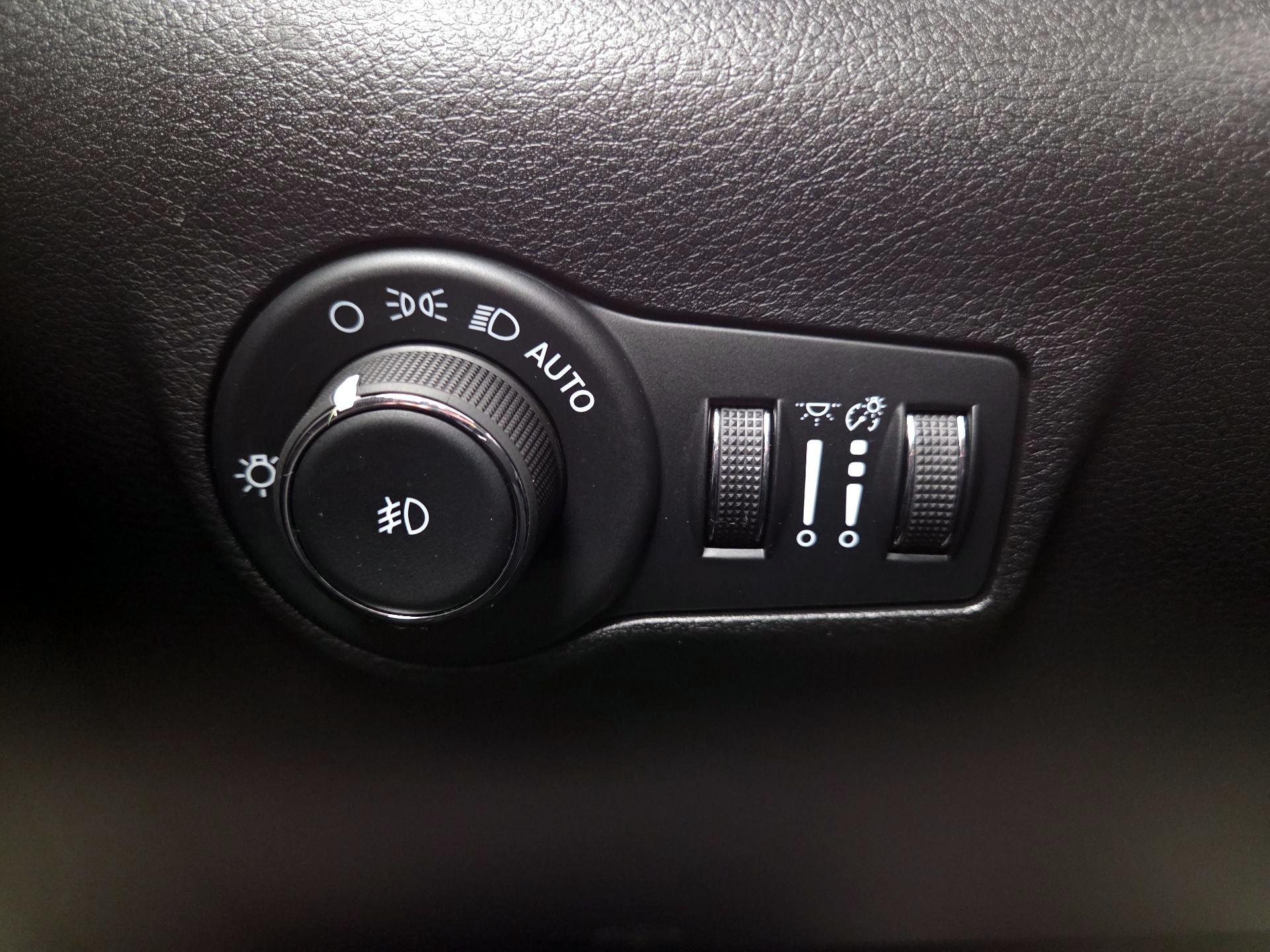 Thumbnail: 2024 Jeep Compass - 13