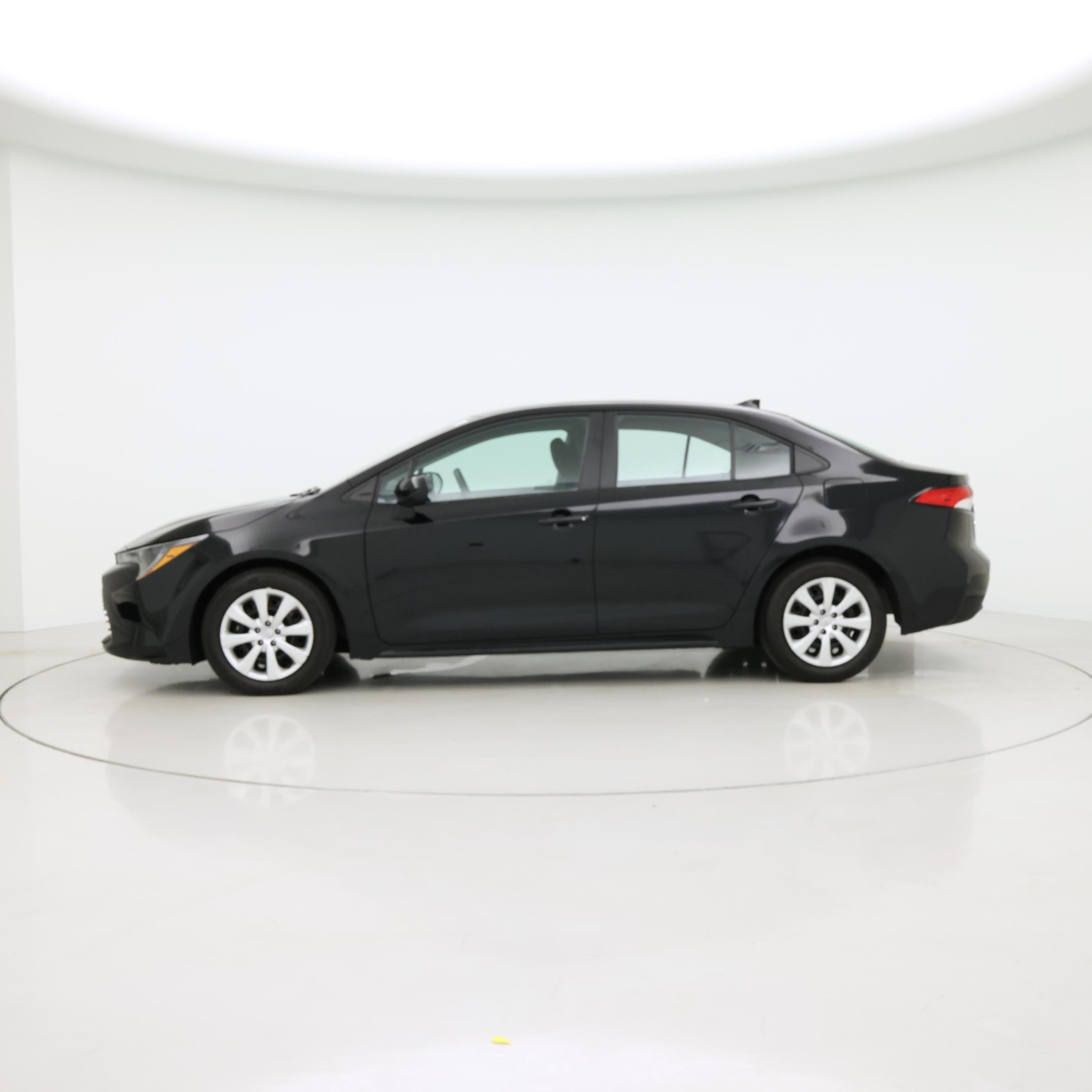 Thumbnail: 2025 Toyota Corolla - 3