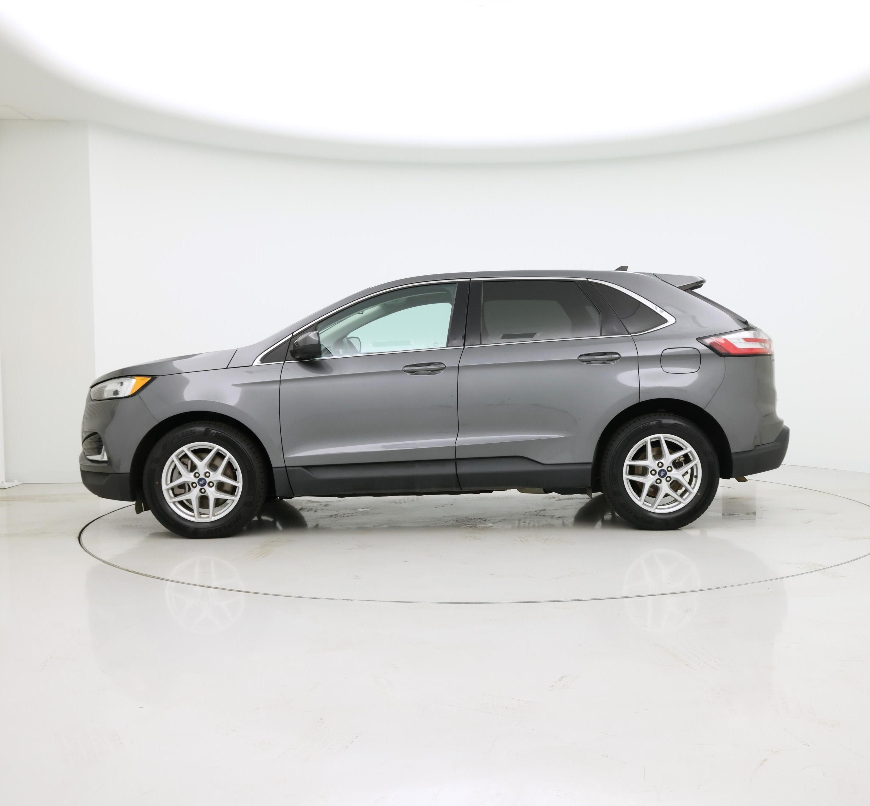 Thumbnail: 2021 Ford Edge - 3