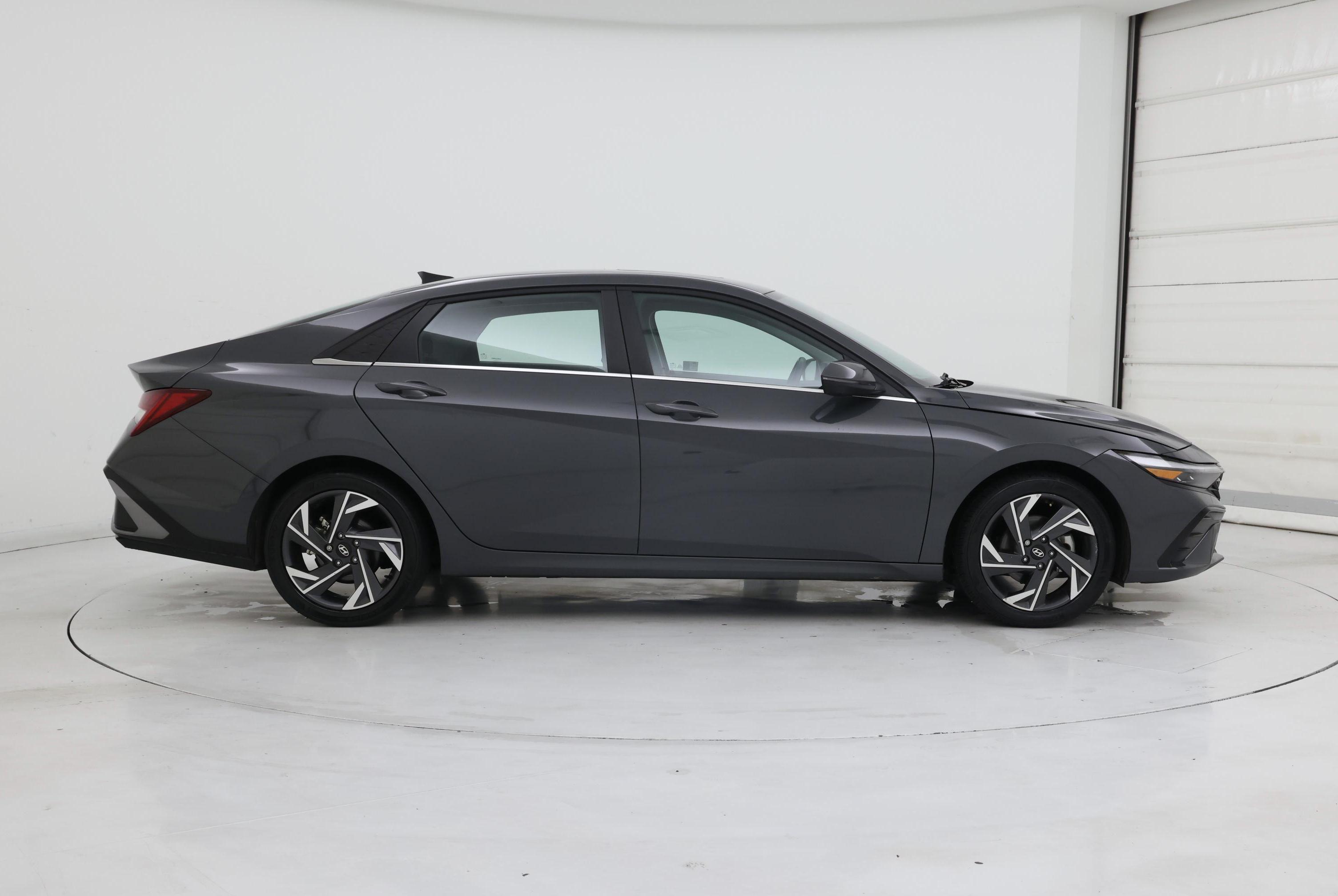 Thumbnail: 2024 Hyundai Elantra - 7