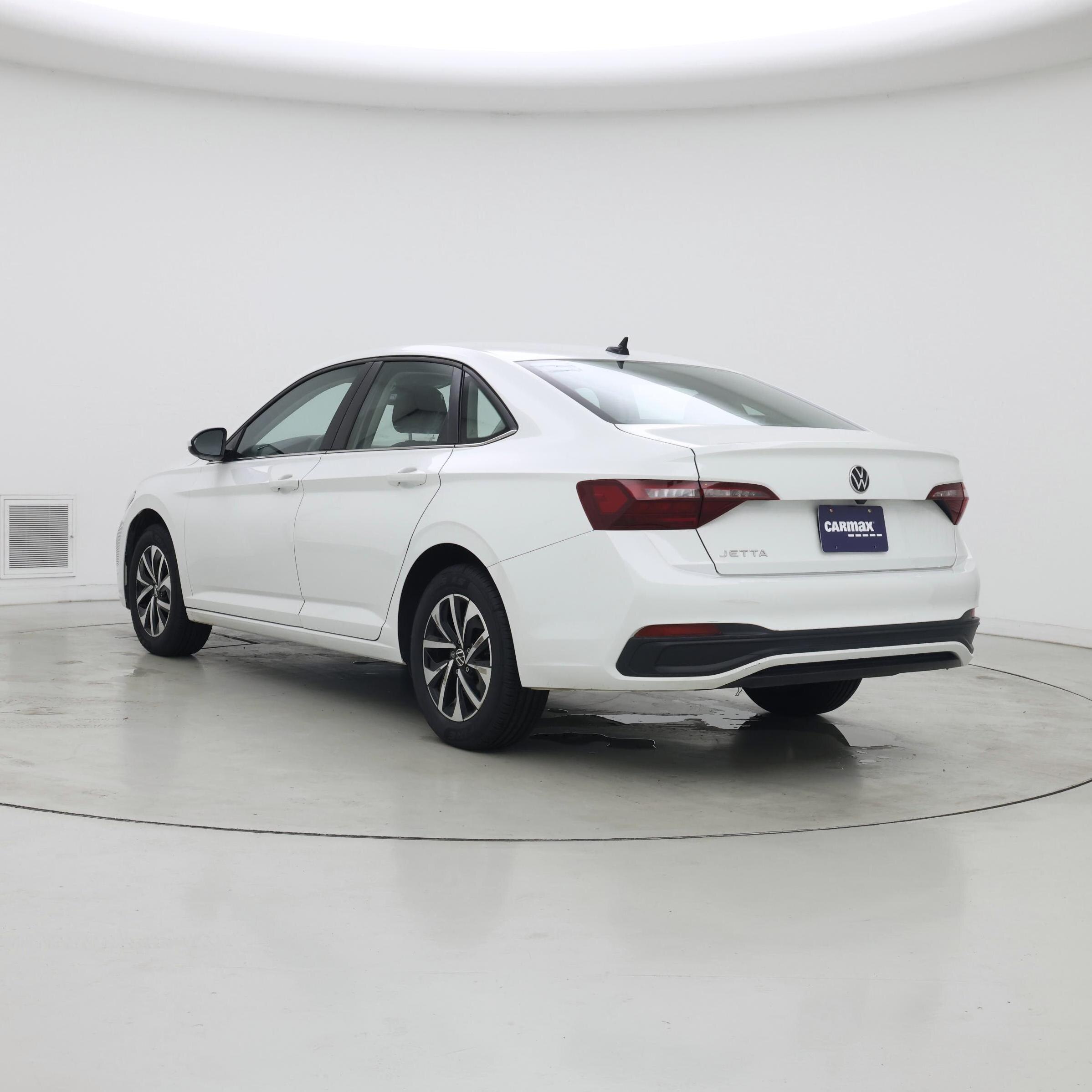 Thumbnail: 2024 Volkswagen Jetta - 2