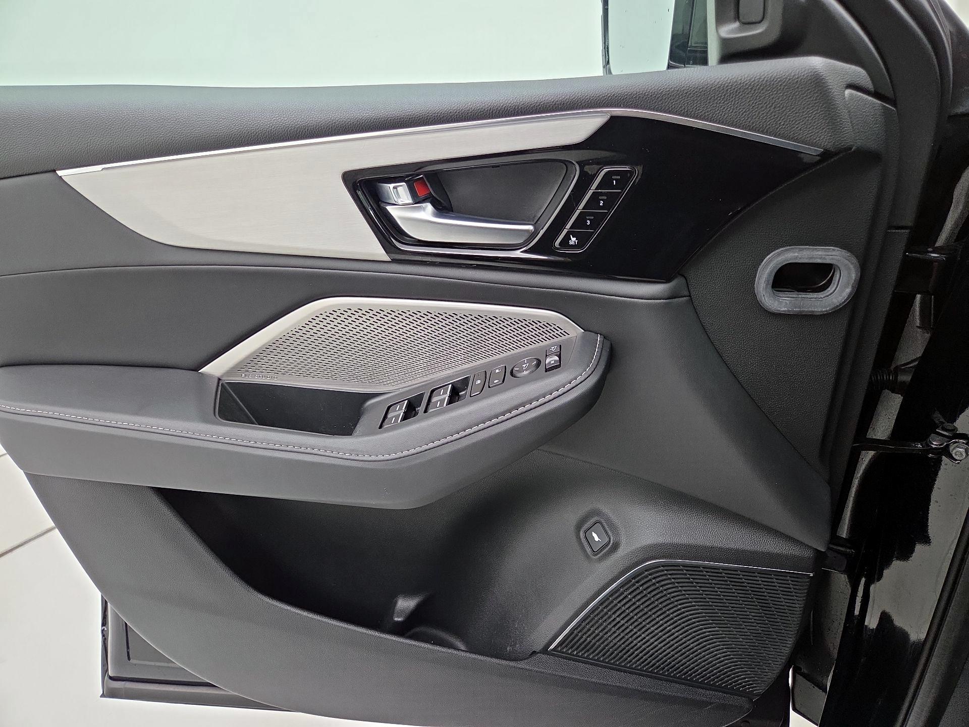 Thumbnail: 2024 Acura MDX - 12
