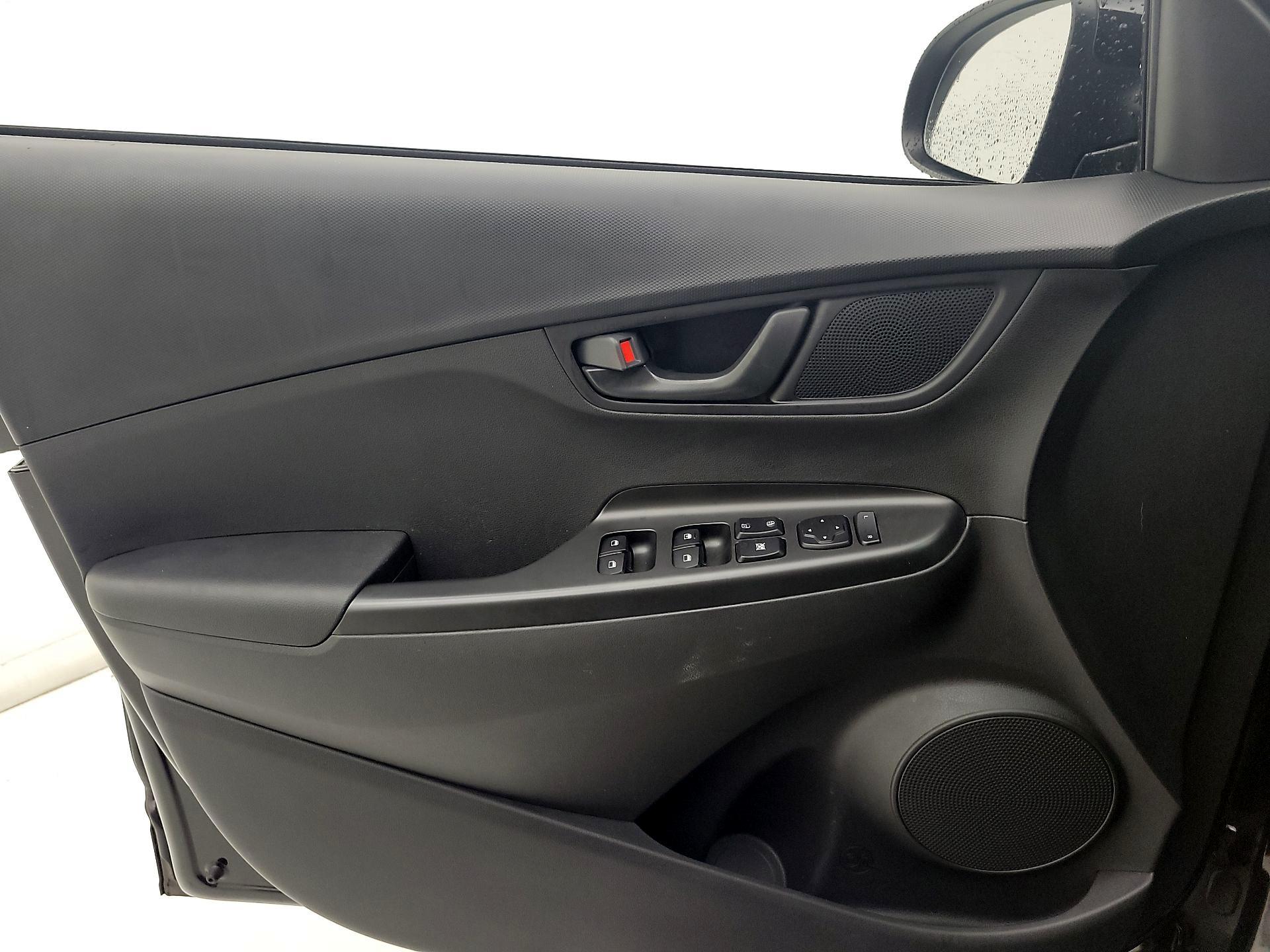 Thumbnail: 2022 Hyundai Kona - 12