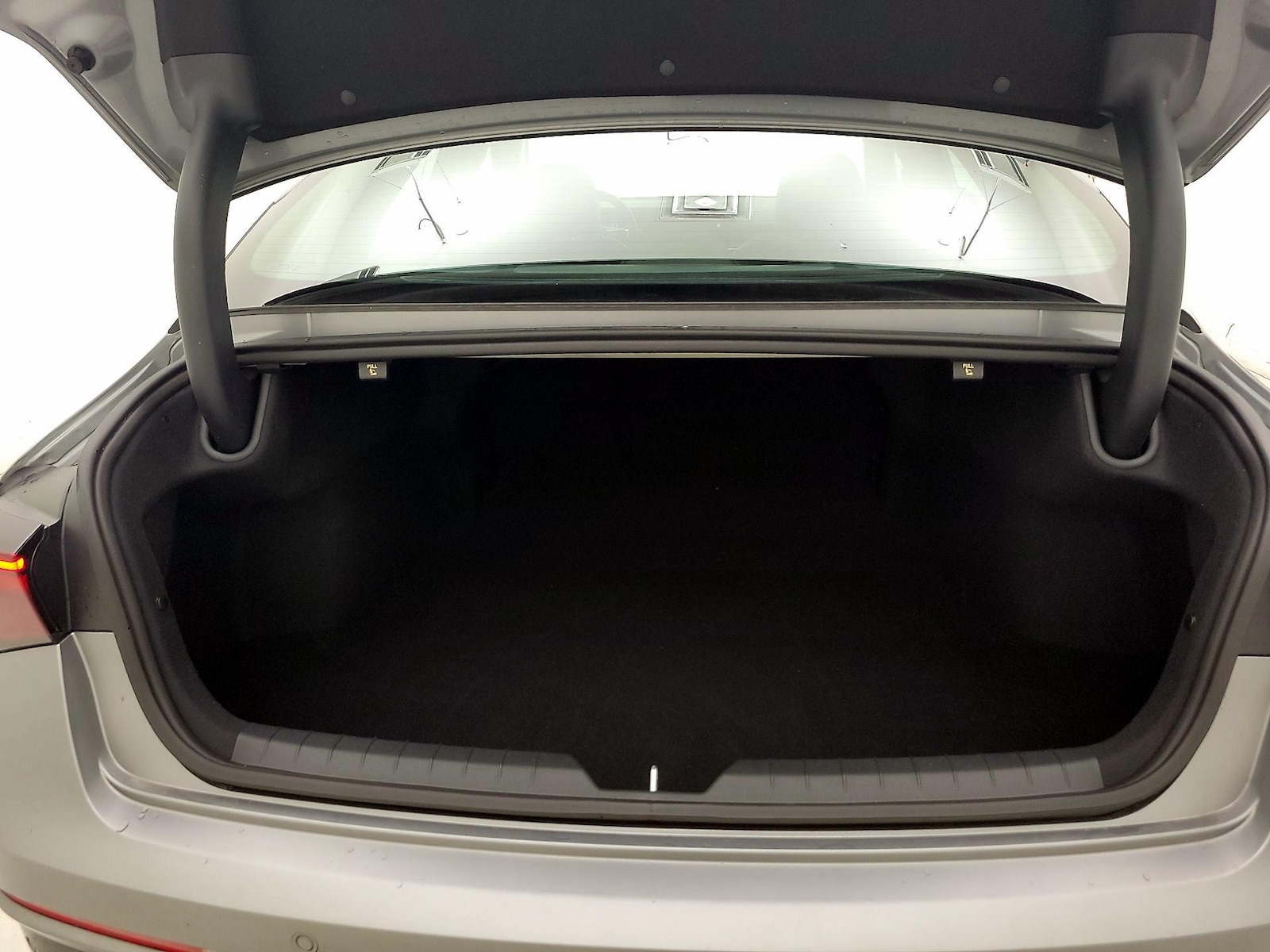 2025 Kia K5 GT-Line - Photo 23
