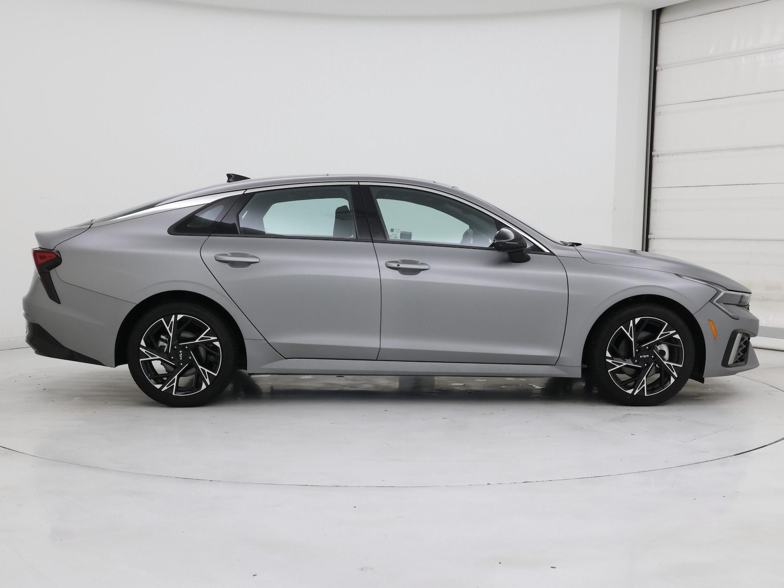 2025 Kia K5 GT-Line - Photo 8