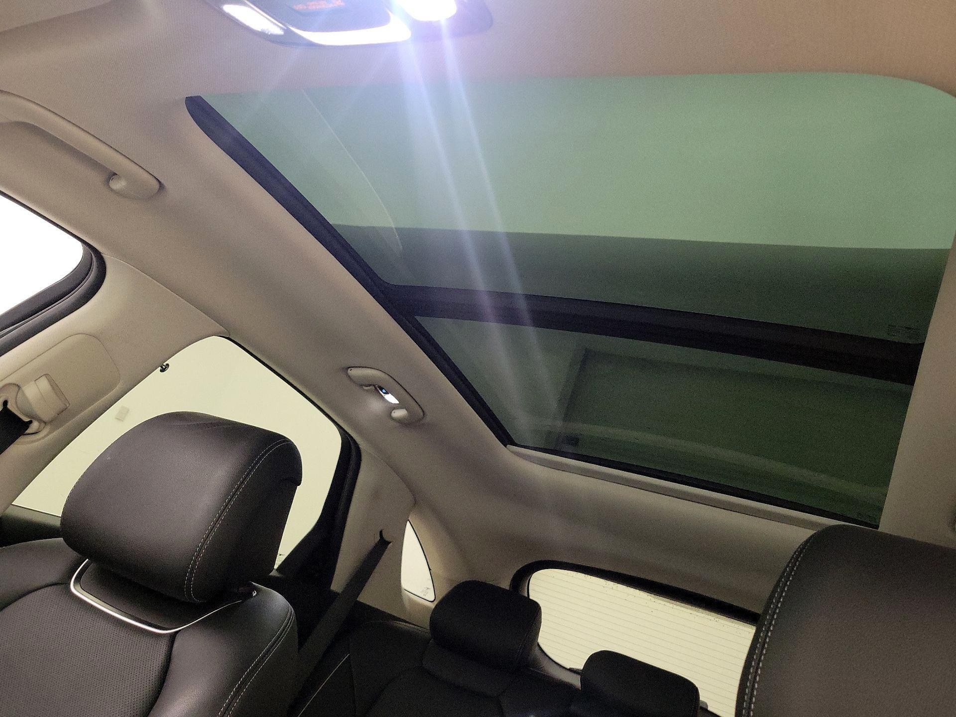 Thumbnail: 2024 Genesis GV70 - 19
