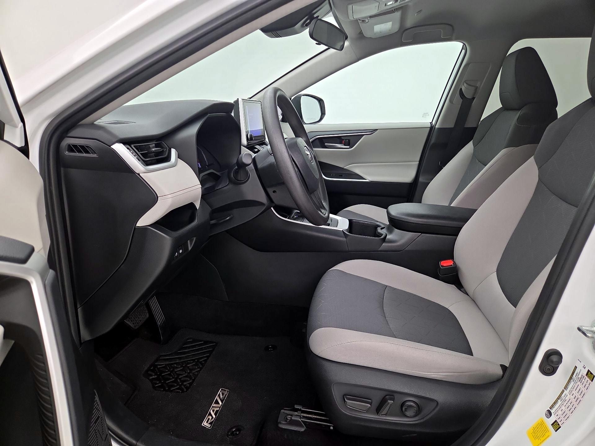 Thumbnail: 2024 Toyota RAV4 - 11