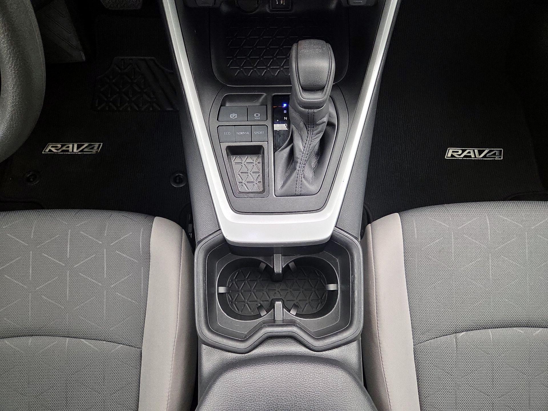 Thumbnail: 2024 Toyota RAV4 - 17
