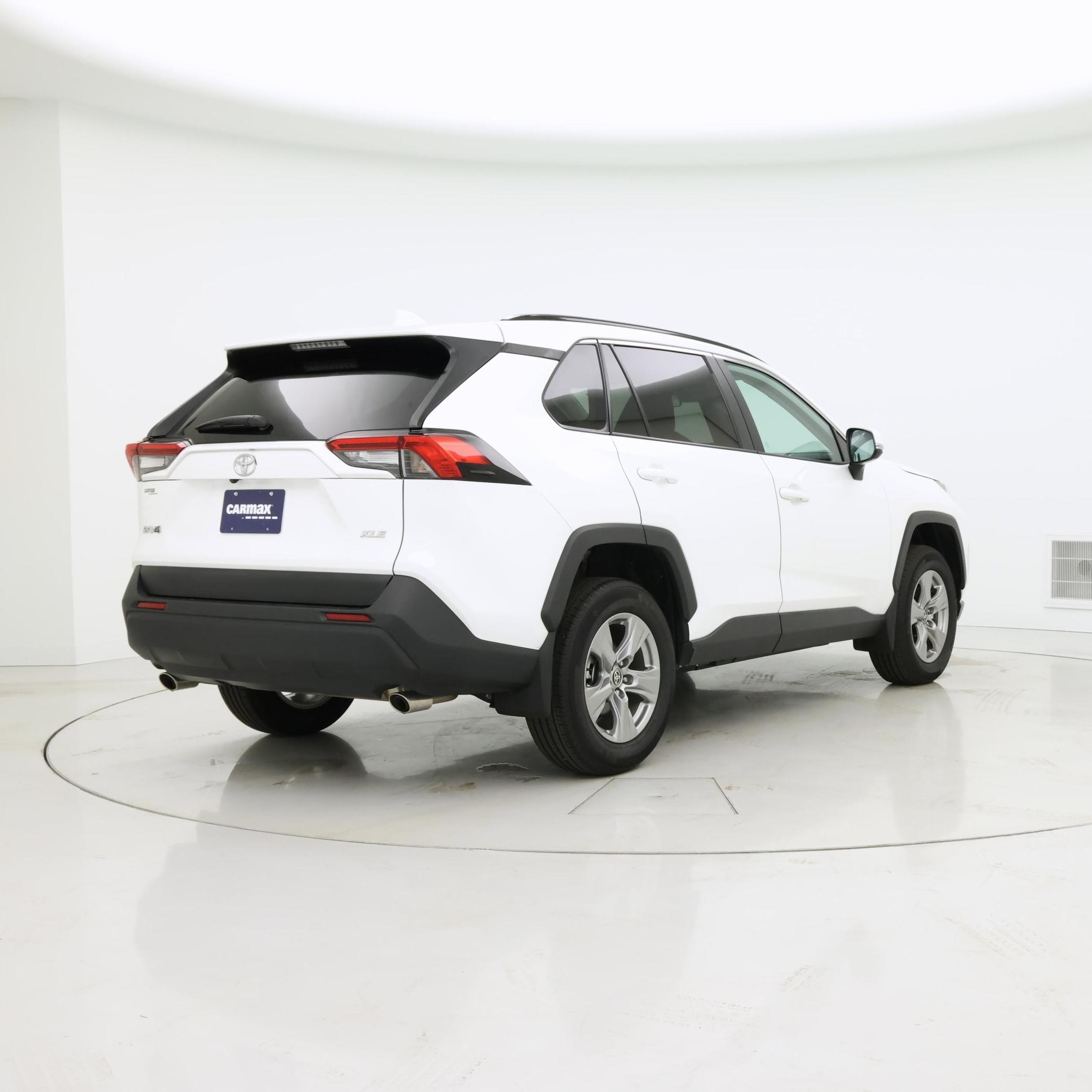 Thumbnail: 2024 Toyota RAV4 - 8