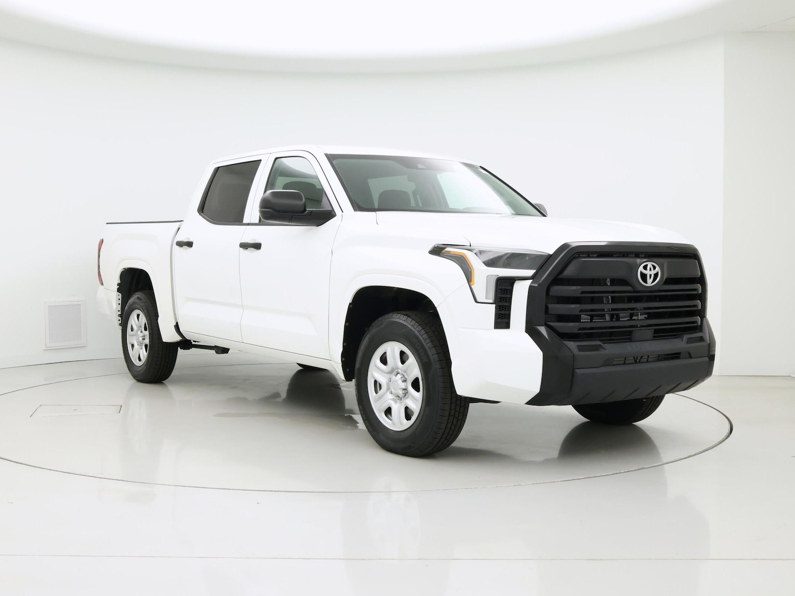 2023 Toyota Tundra SR - Photo 2