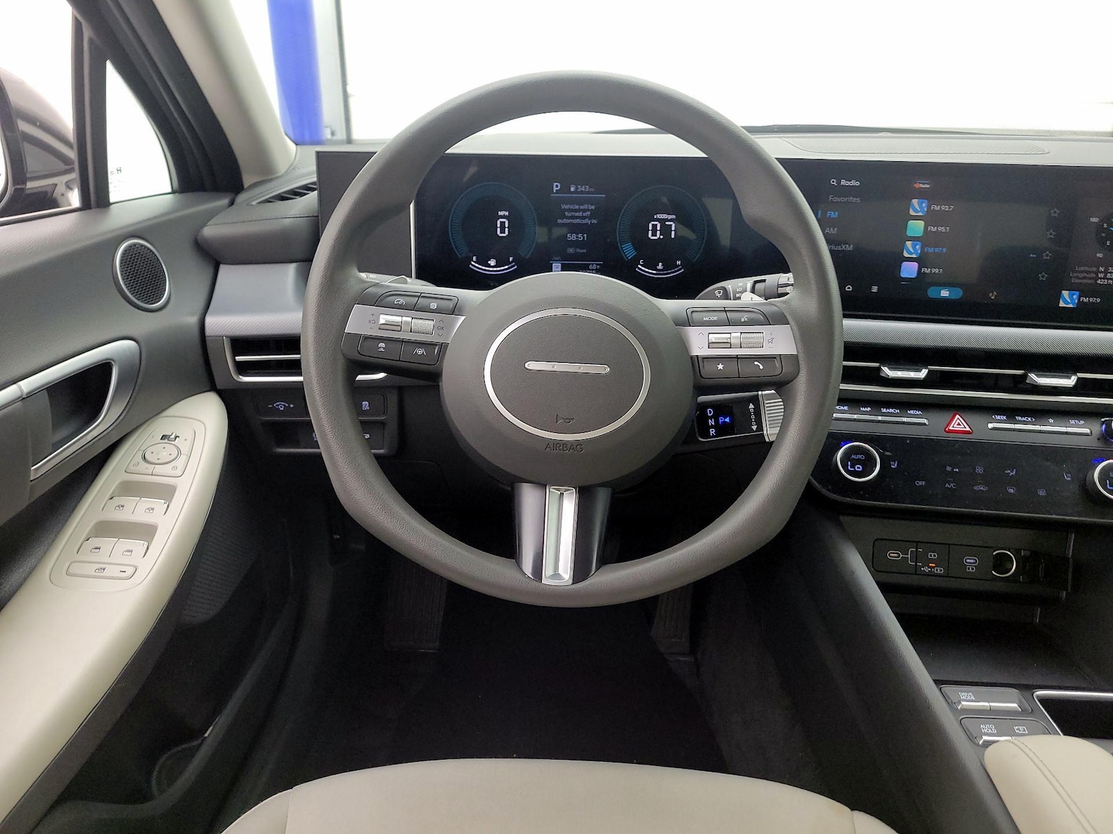 2025 Hyundai Sonata SEL - Photo 11