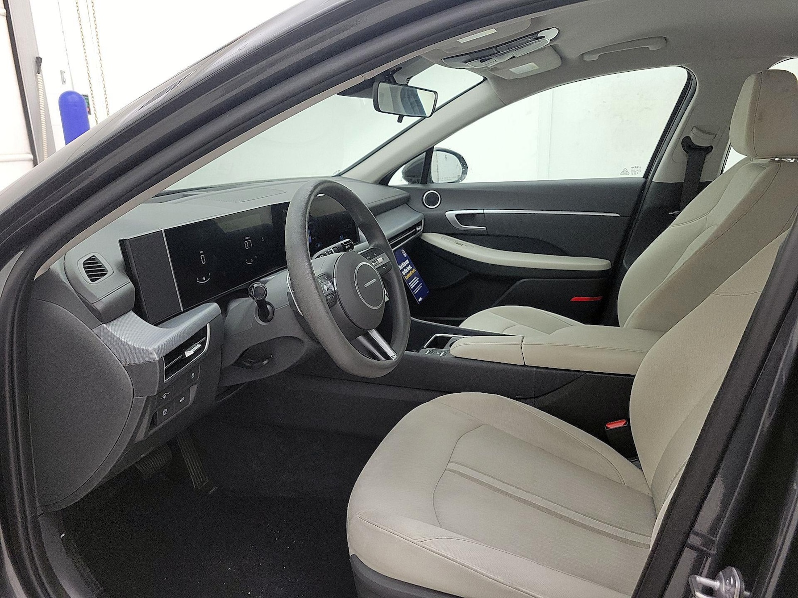 2025 Hyundai Sonata SEL - Photo 12