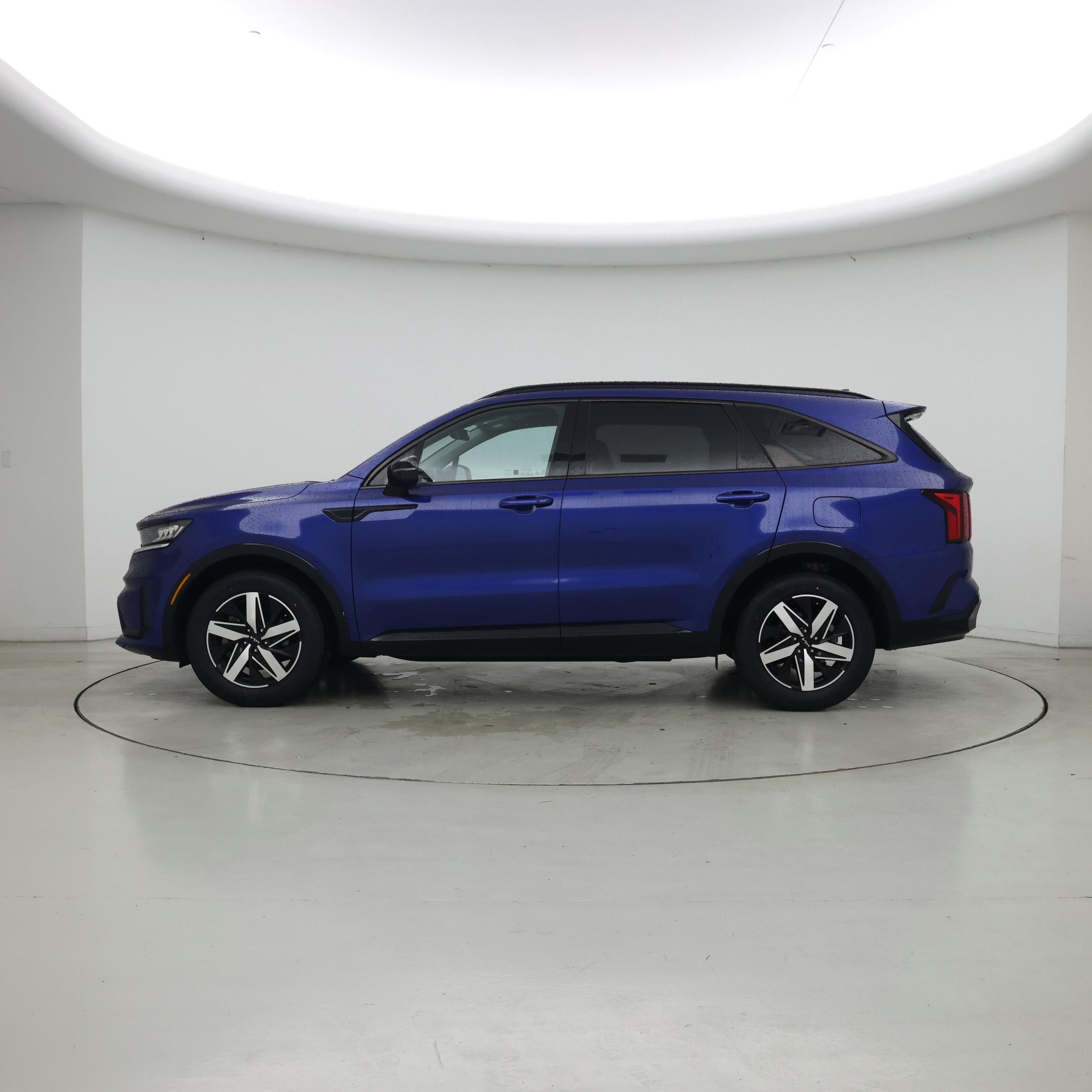 Thumbnail: 2023 Kia Sorento - 3