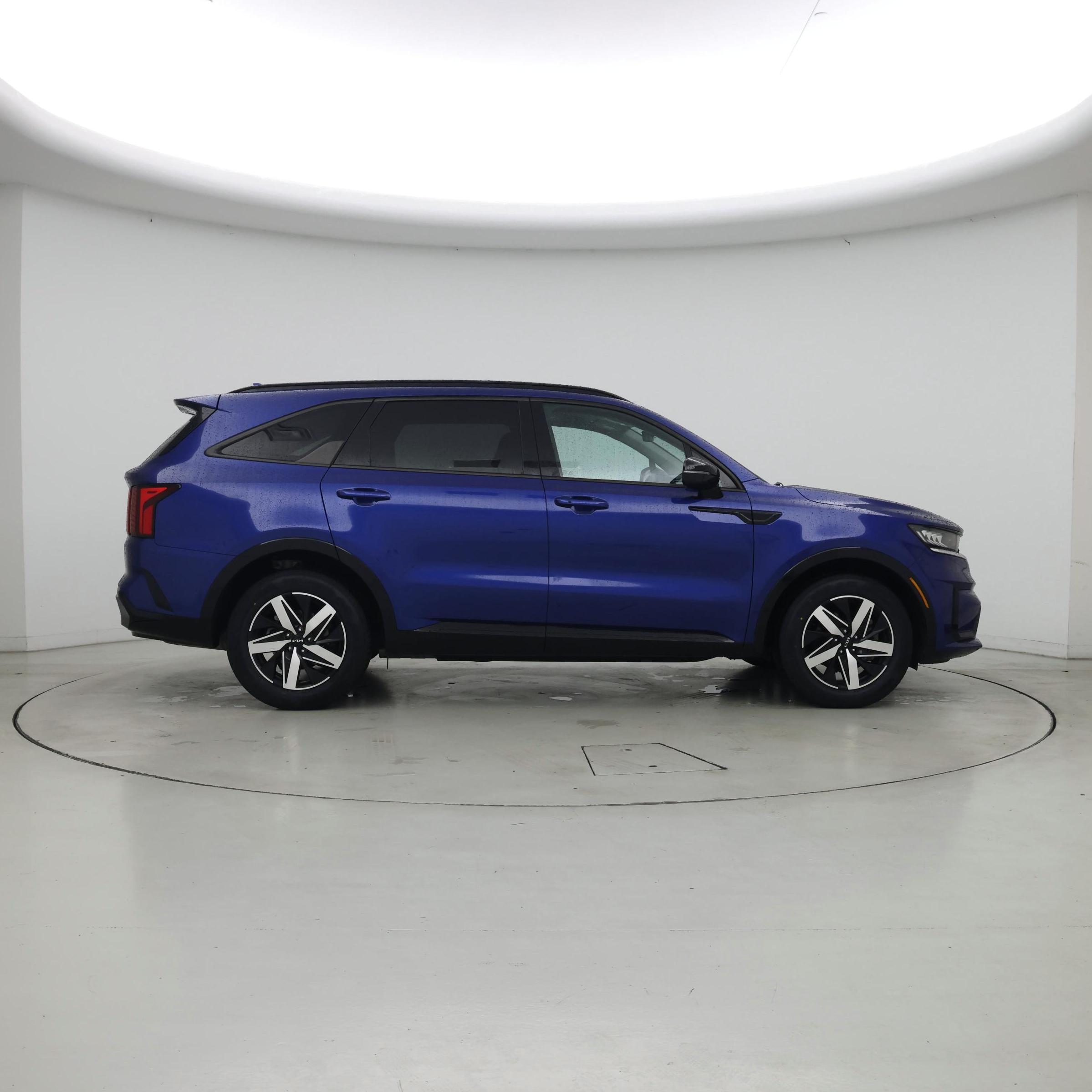 Thumbnail: 2023 Kia Sorento - 7