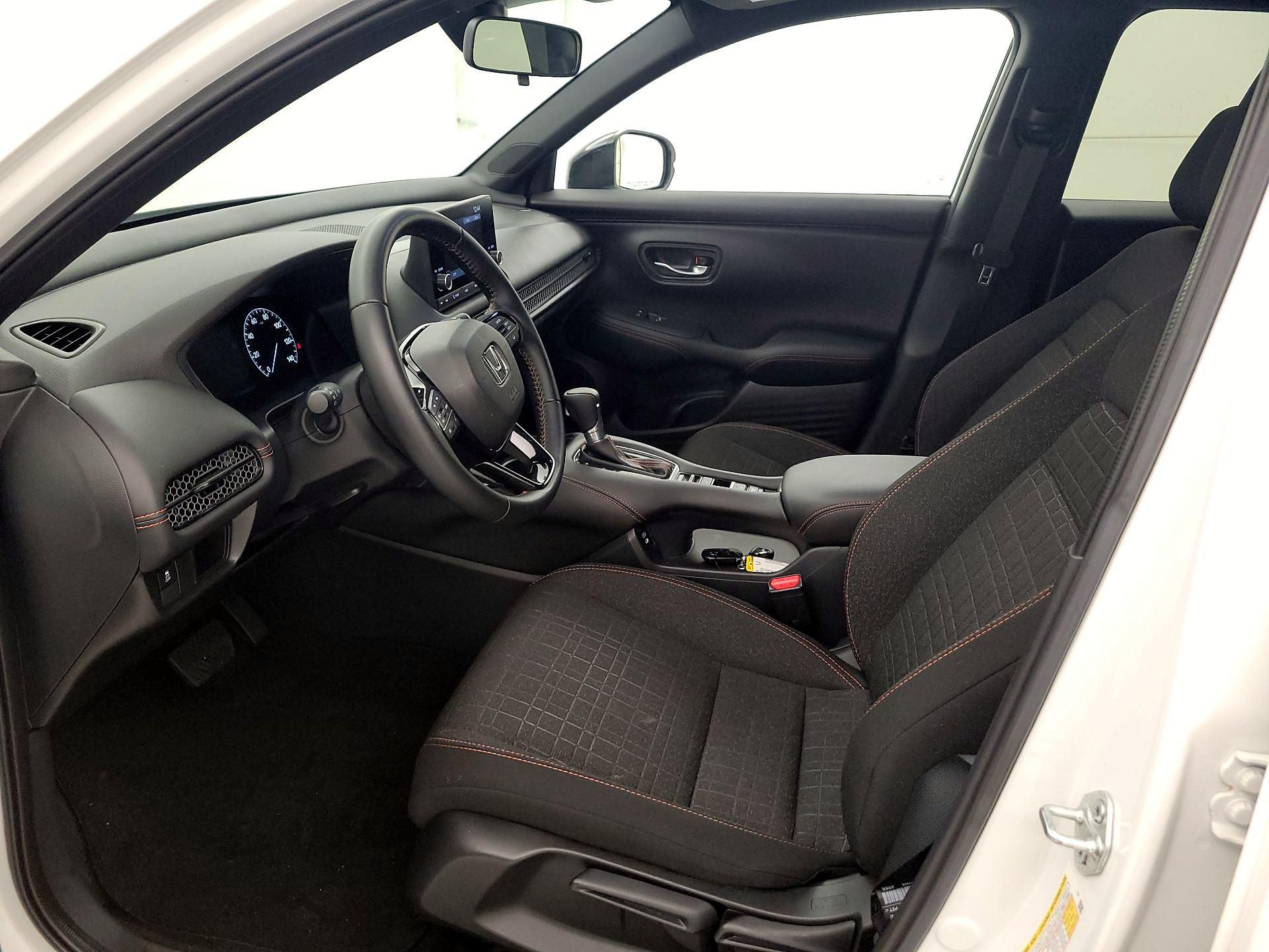 Thumbnail: 2025 Honda HR-V - 11